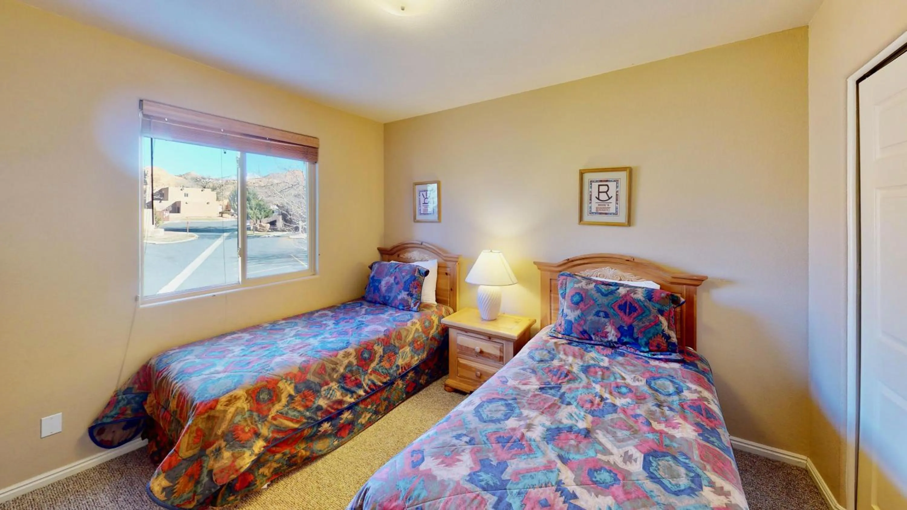 Bed in Kokopelli's Kiva #3230