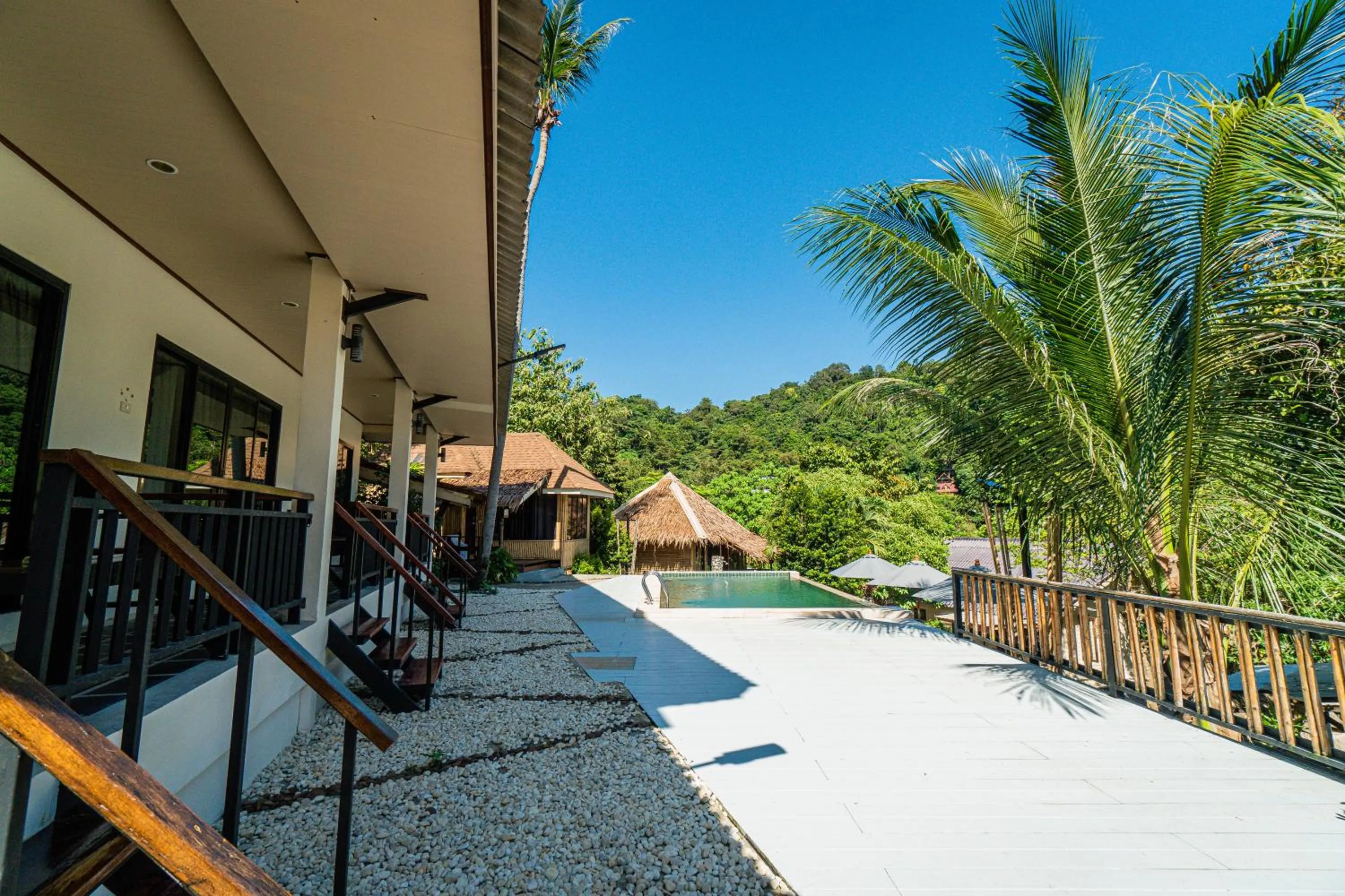 Property building in Chunut House Resort