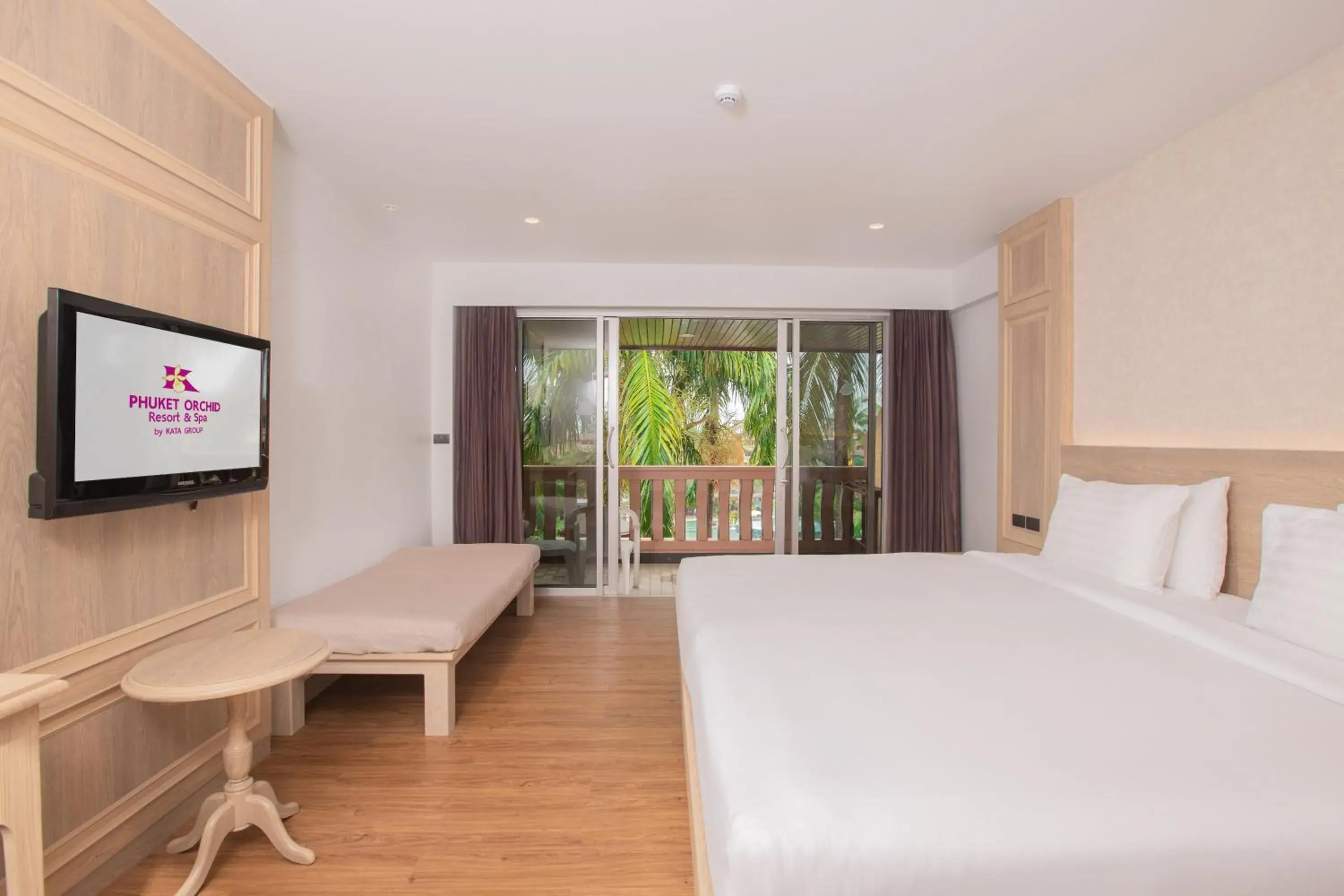 Deluxe Pool in Phuket Orchid Resort and Spa Deluxe Pool in Phuket Orchid Resort and Spa