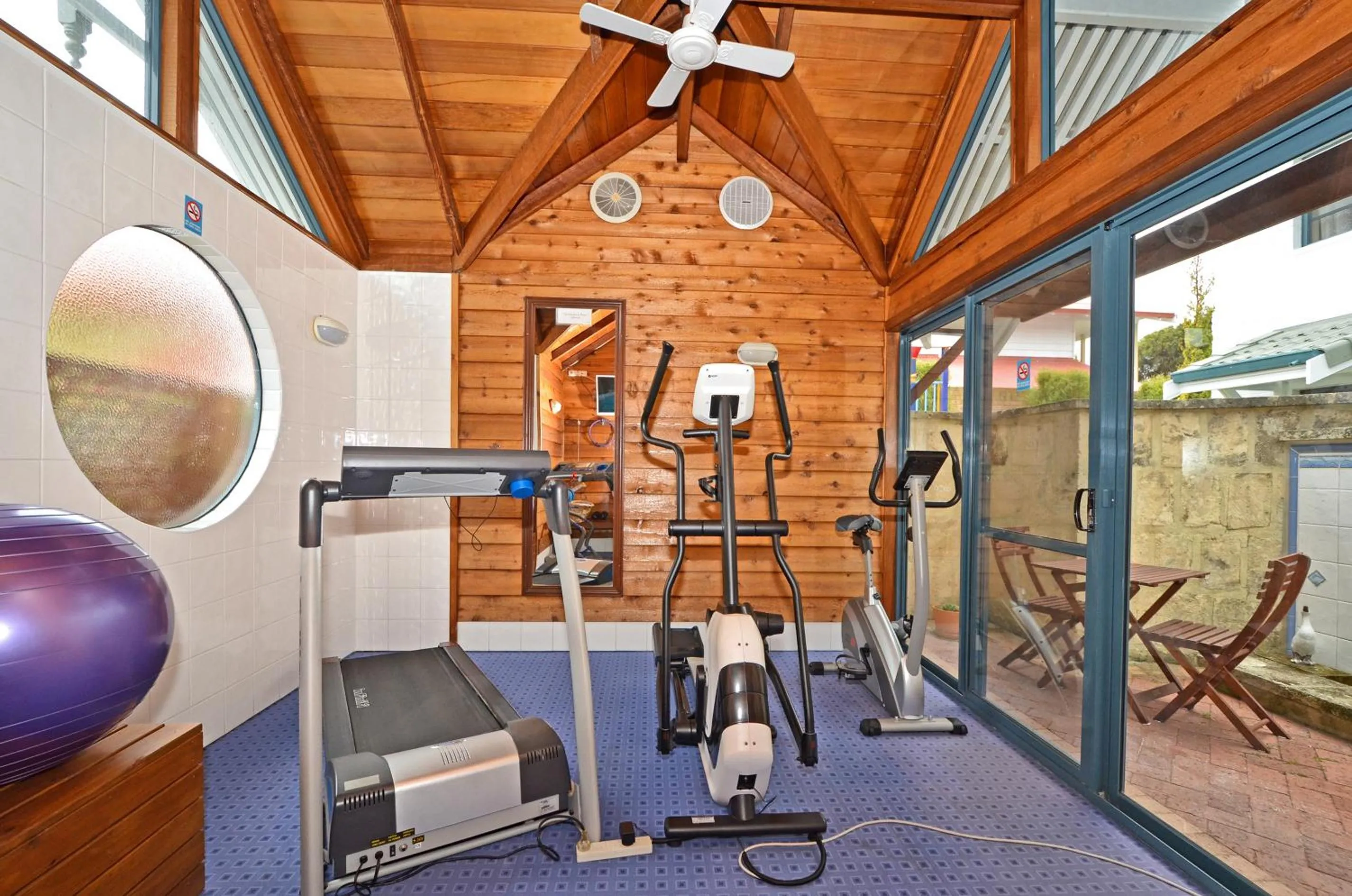 Fitness centre/facilities in Dolphin Lodge Albany - Self Contained Apartments at Middleton Beach