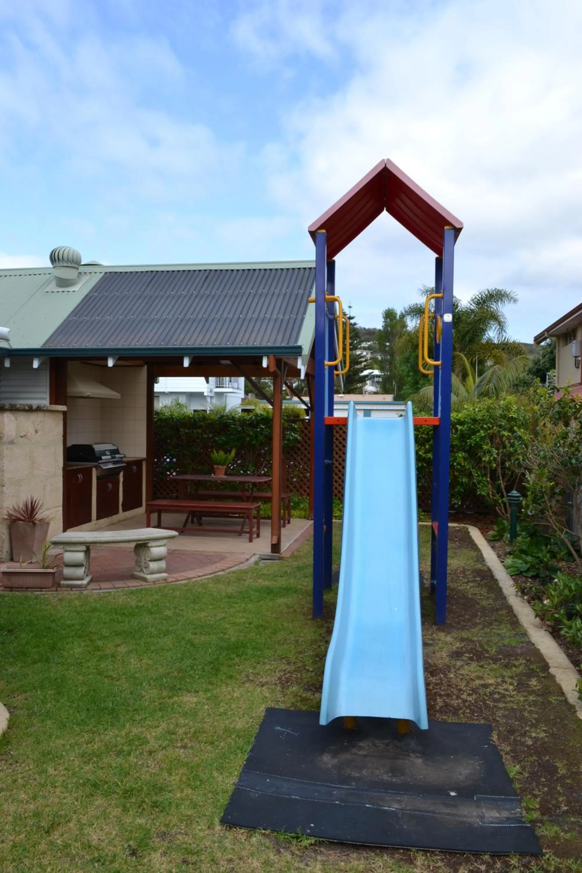 Activities in Dolphin Lodge Albany - Self Contained Apartments at Middleton Beach
