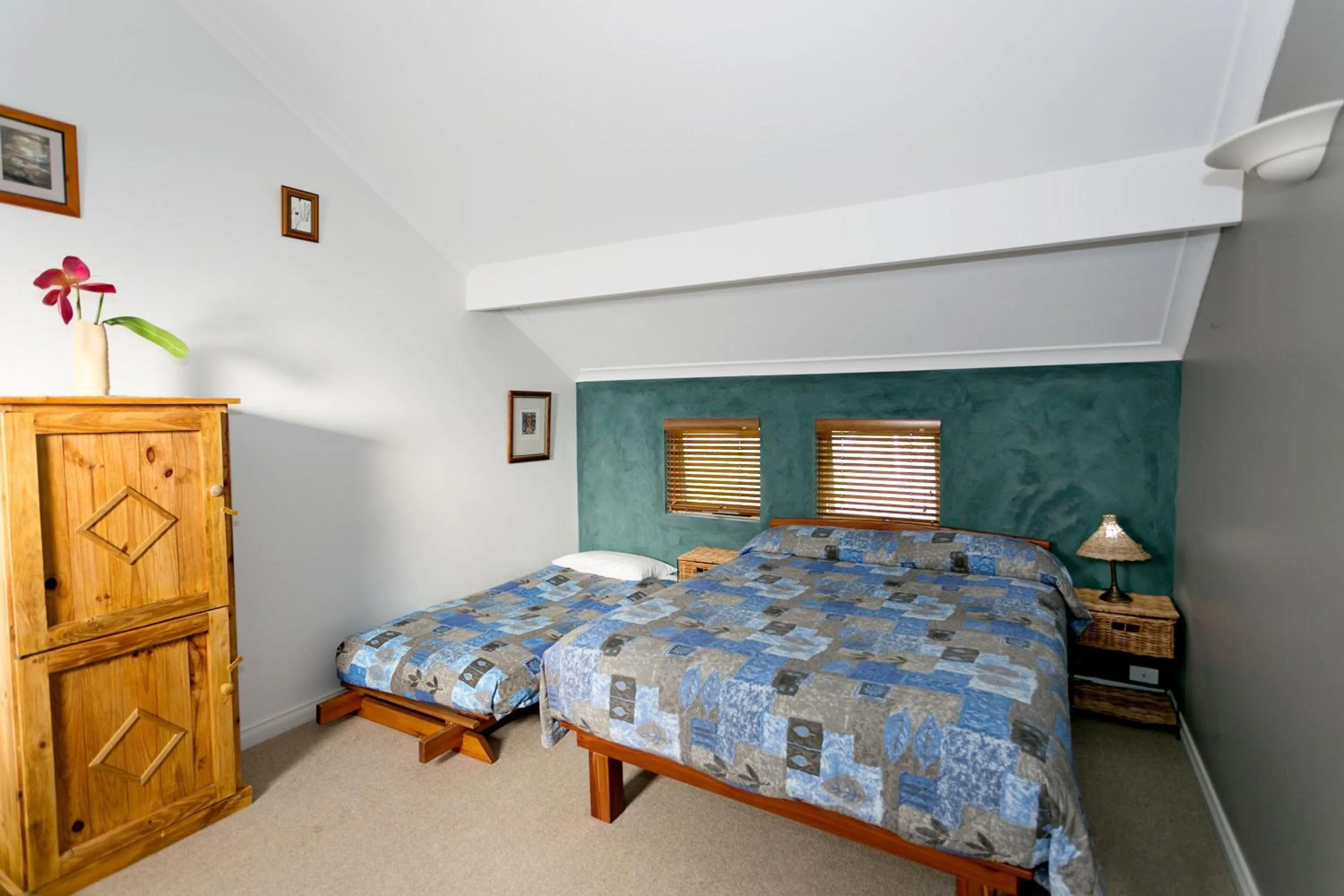 Bed in Dolphin Lodge Albany - Self Contained Apartments at Middleton Beach
