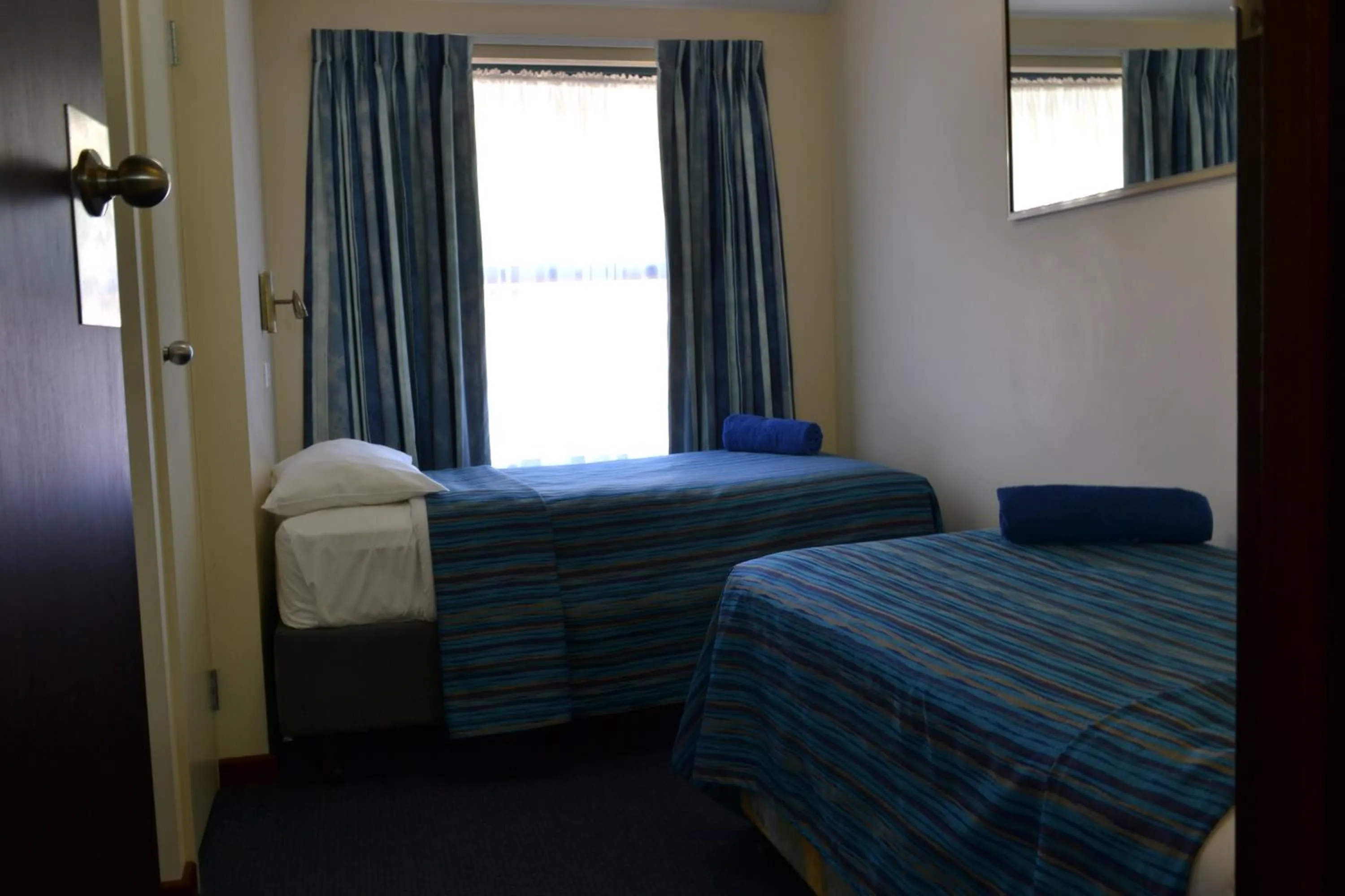 Bed in Dolphin Lodge Albany - Self Contained Apartments at Middleton Beach