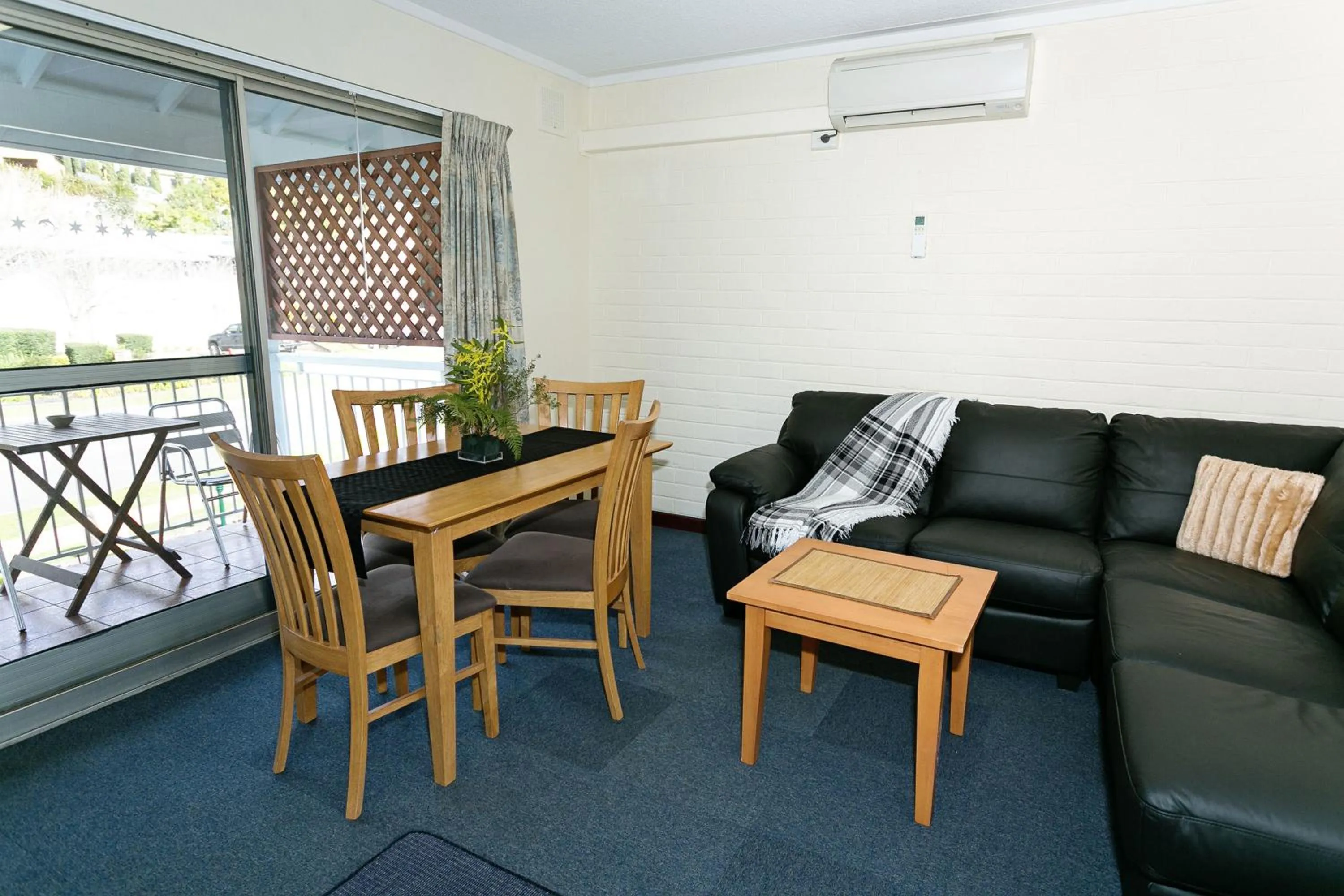 Patio in Dolphin Lodge Albany - Self Contained Apartments at Middleton Beach