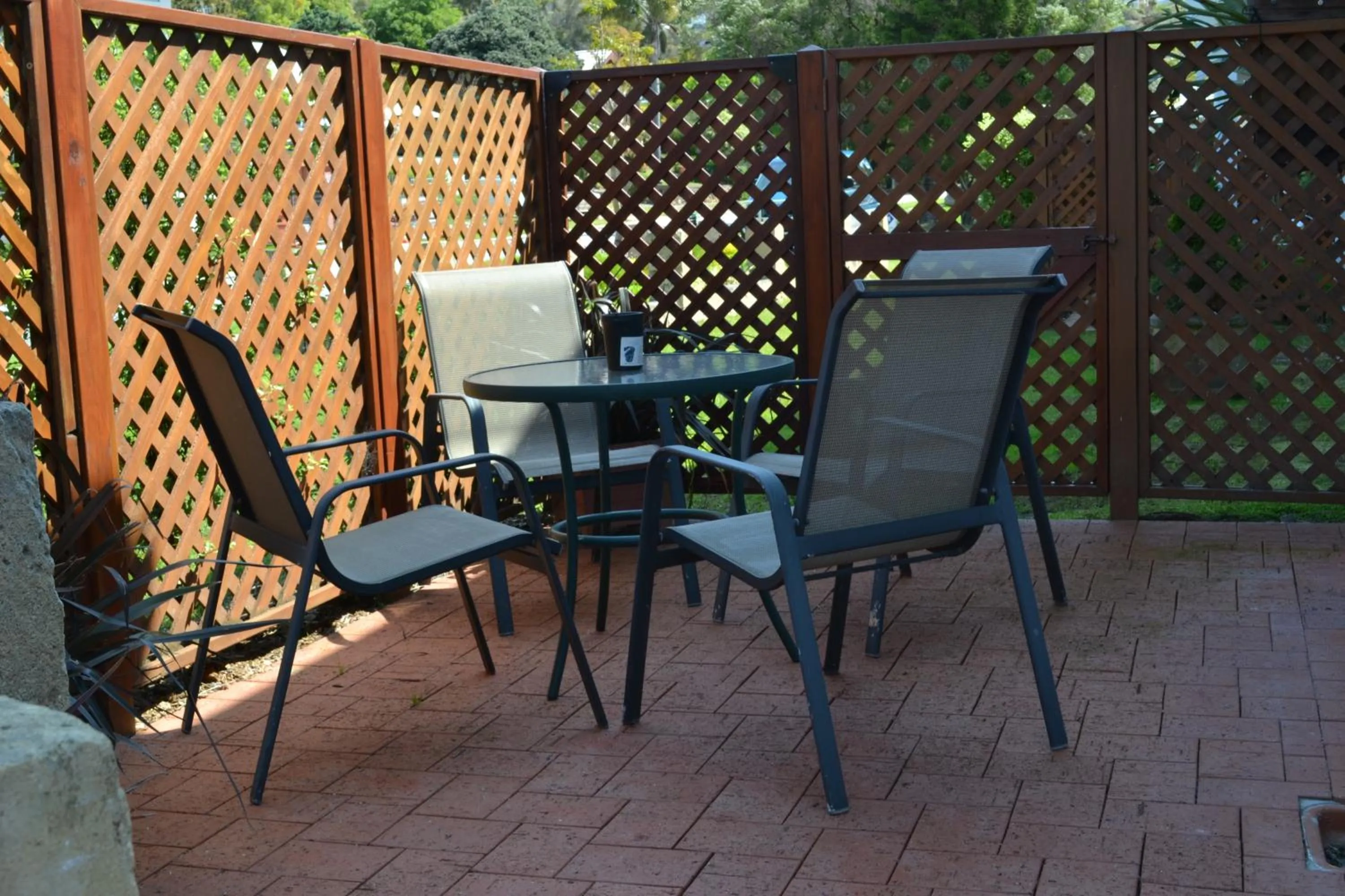 Patio in Dolphin Lodge Albany - Self Contained Apartments at Middleton Beach