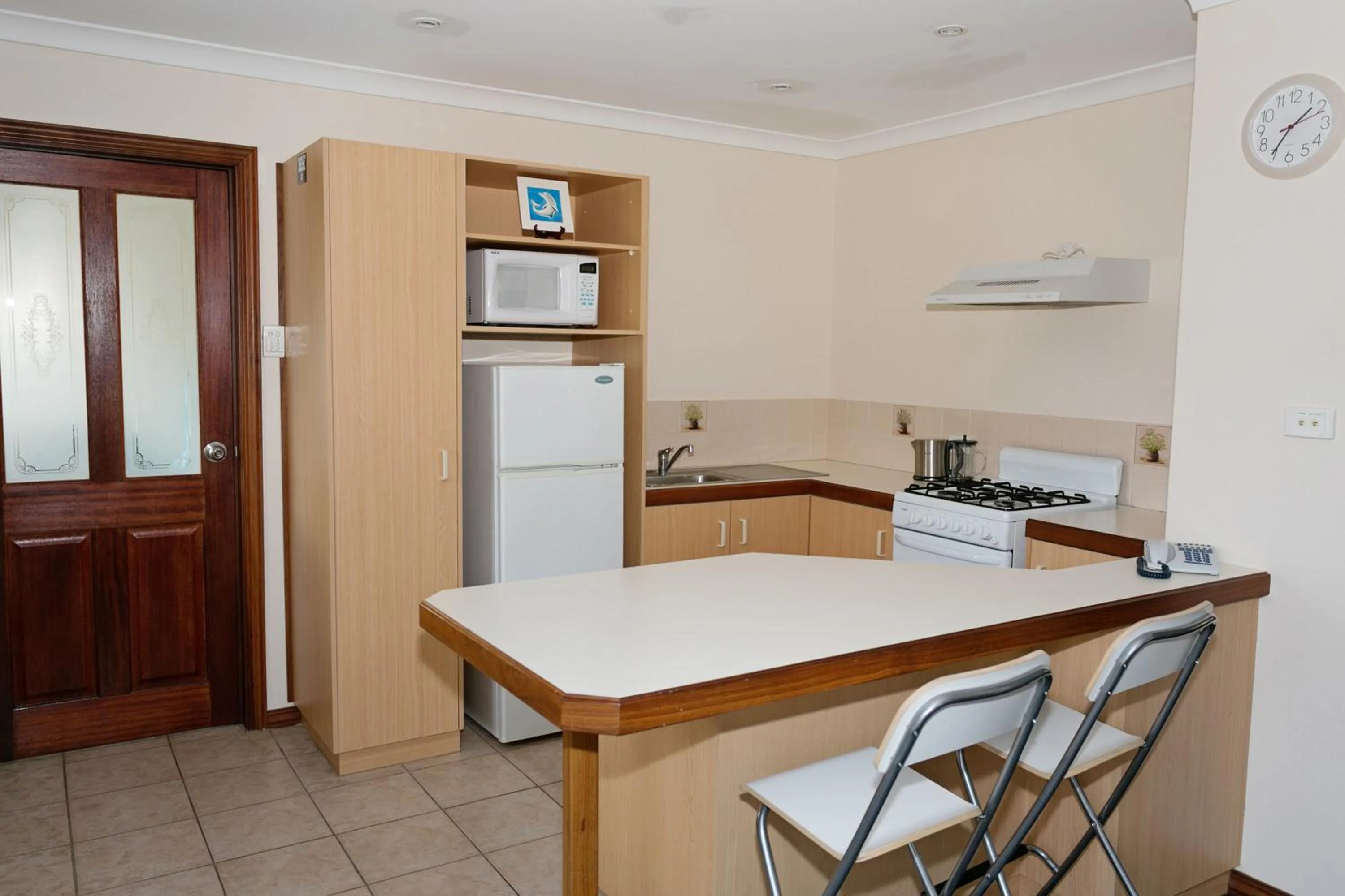 Coffee/tea facilities in Dolphin Lodge Albany - Self Contained Apartments at Middleton Beach