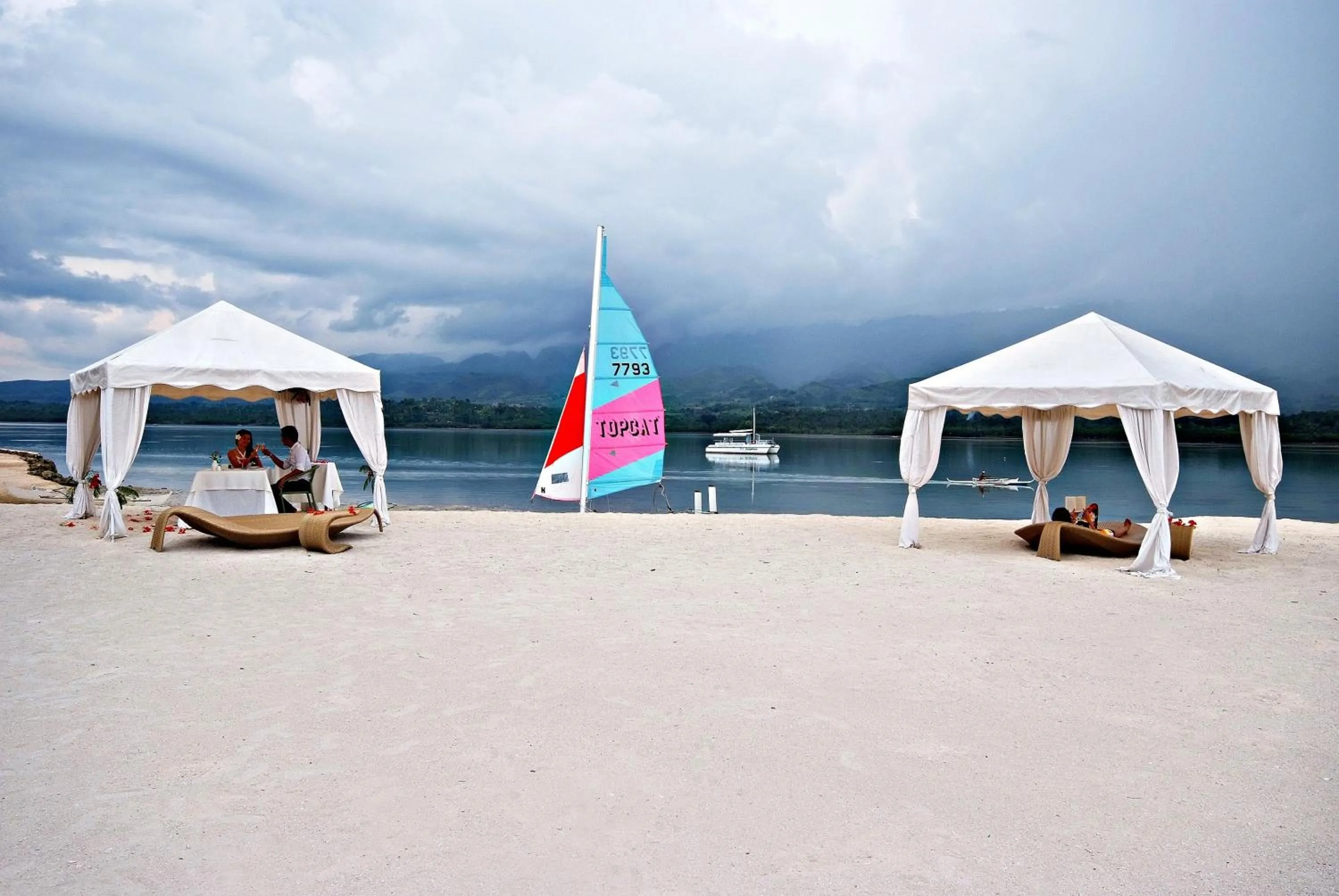 Beach in Badian Island Wellness Resort