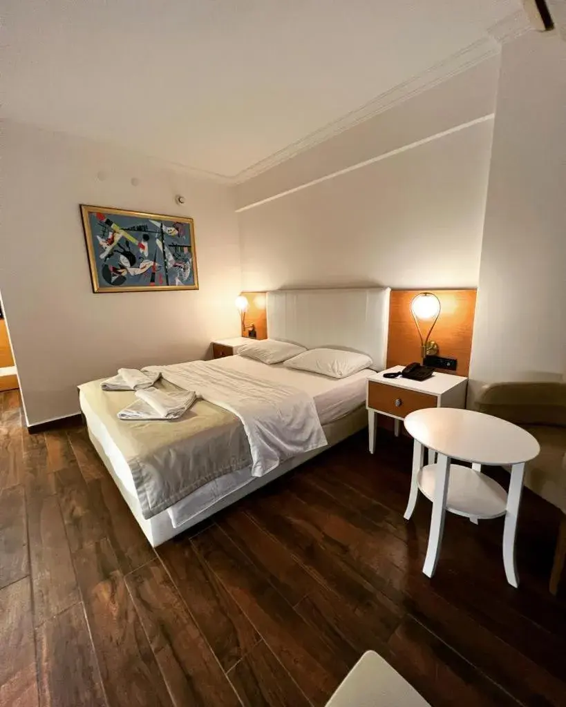 Double Room with Balcony in Ketenci Otel Double Room with Balcony in Ketenci Otel