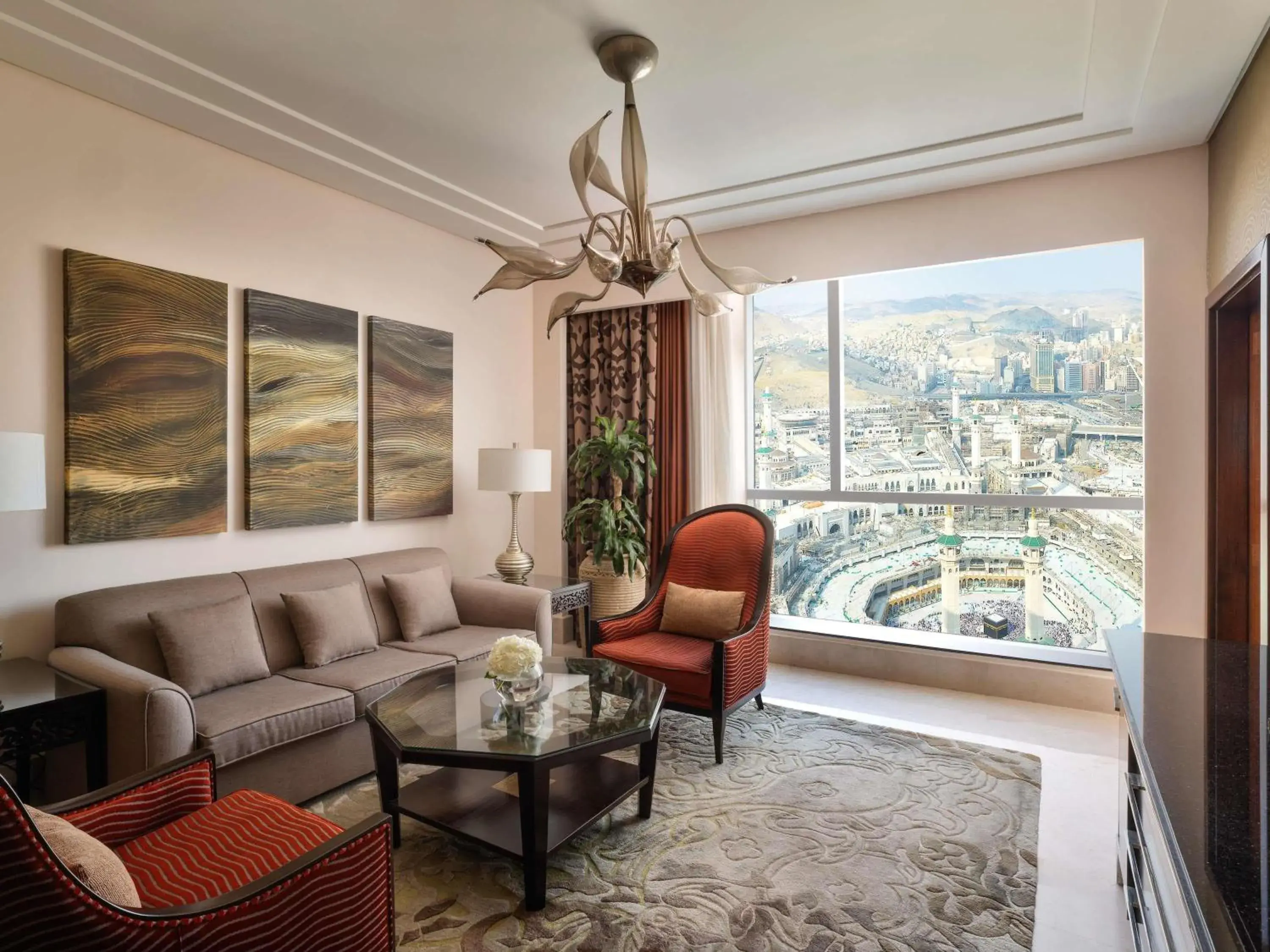 Fairmont Gold Junior King Suite Kaaba in Makkah Clock Royal Tower, A Fairmont Hotel Fairmont Gold Junior King Suite Kaaba in Makkah Clock Royal Tower, A Fairmont Hotel