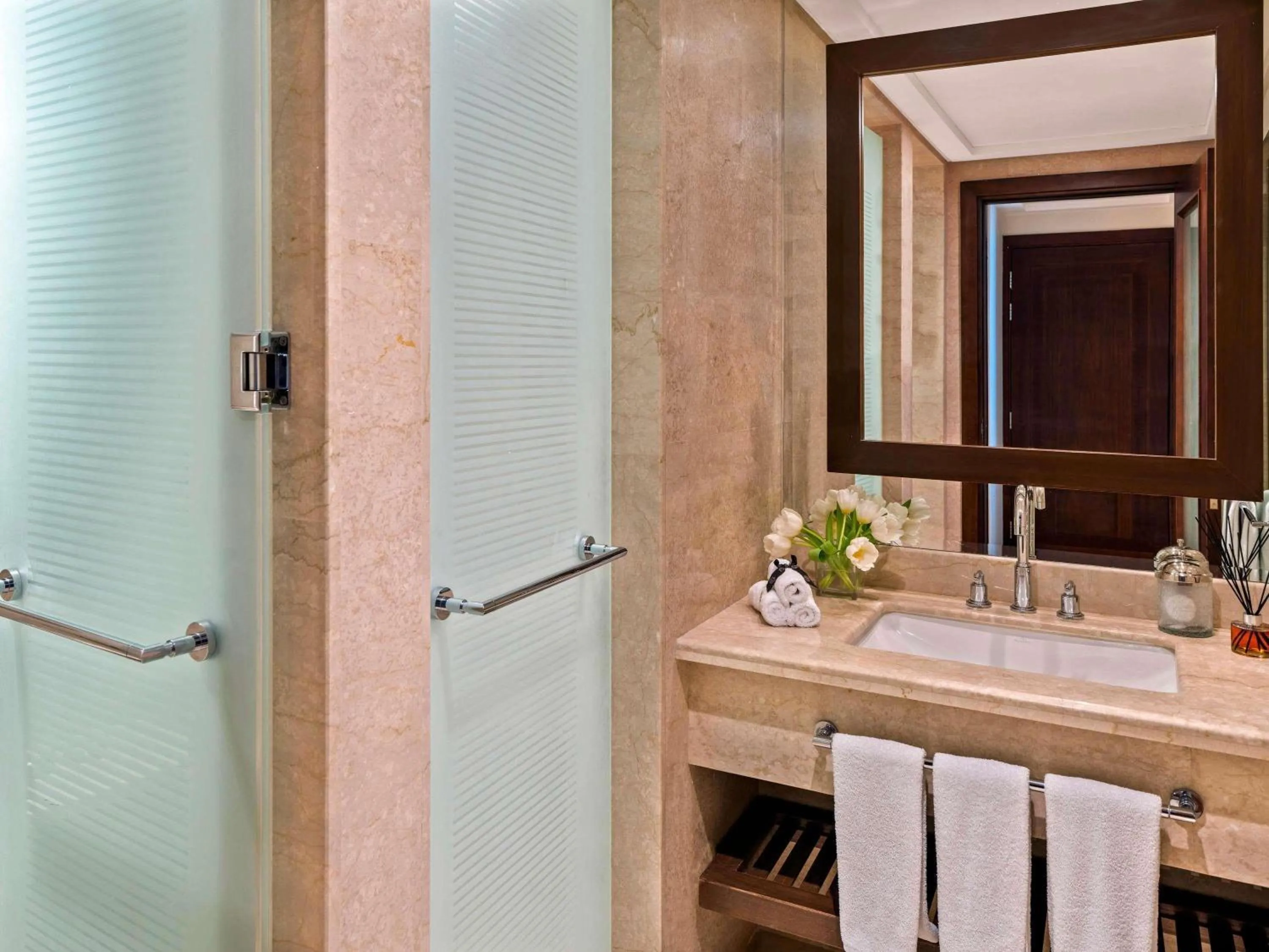 Bedroom in Makkah Clock Royal Tower, A Fairmont Hotel