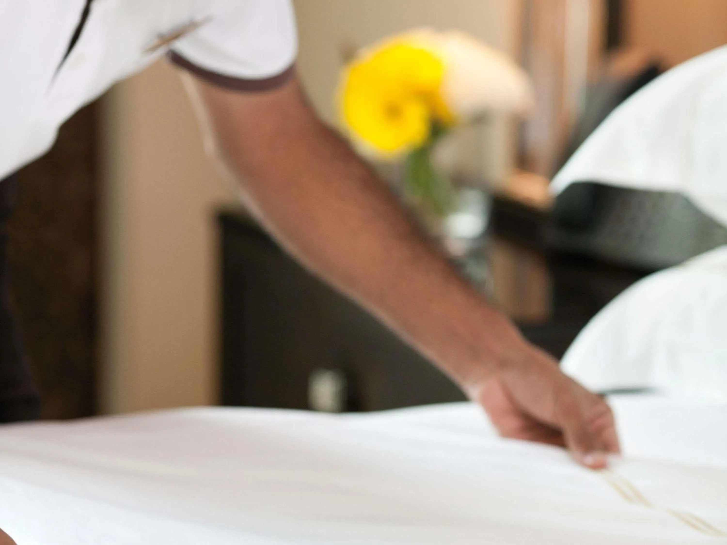 Bedroom, Bed in Makkah Clock Royal Tower, A Fairmont Hotel