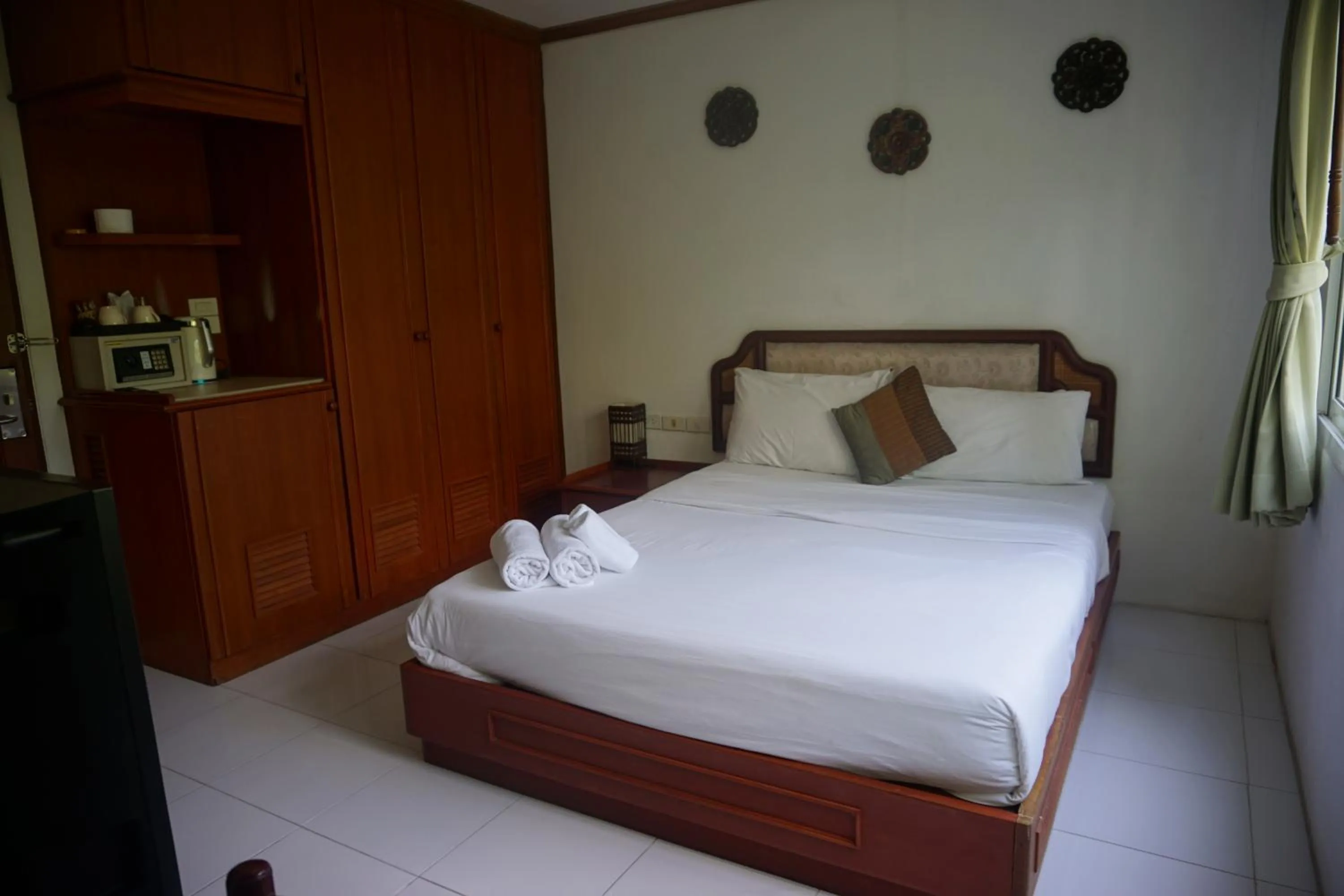Bed in Chaweng Tara Hotel