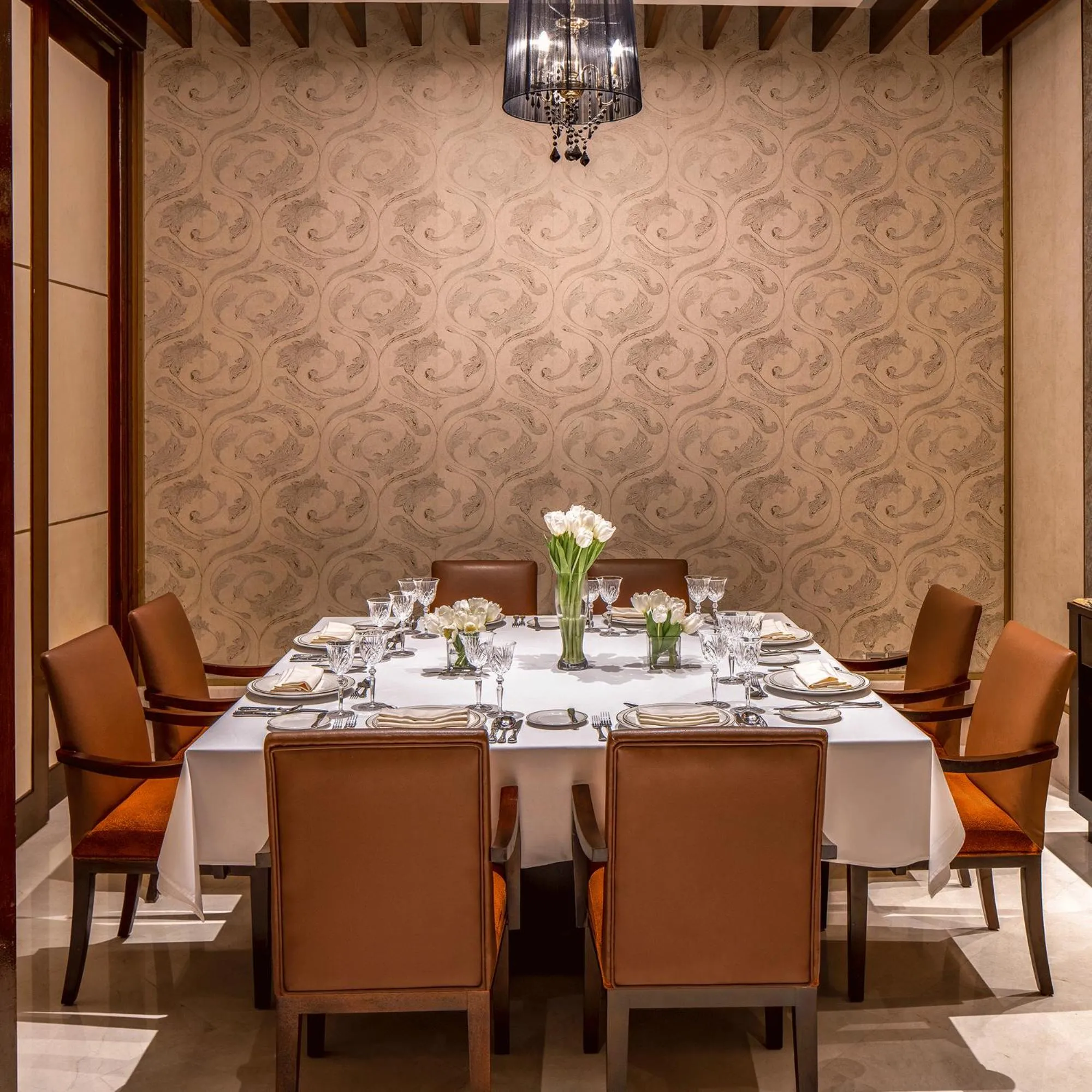 Restaurant/places to eat in Raffles Makkah Palace