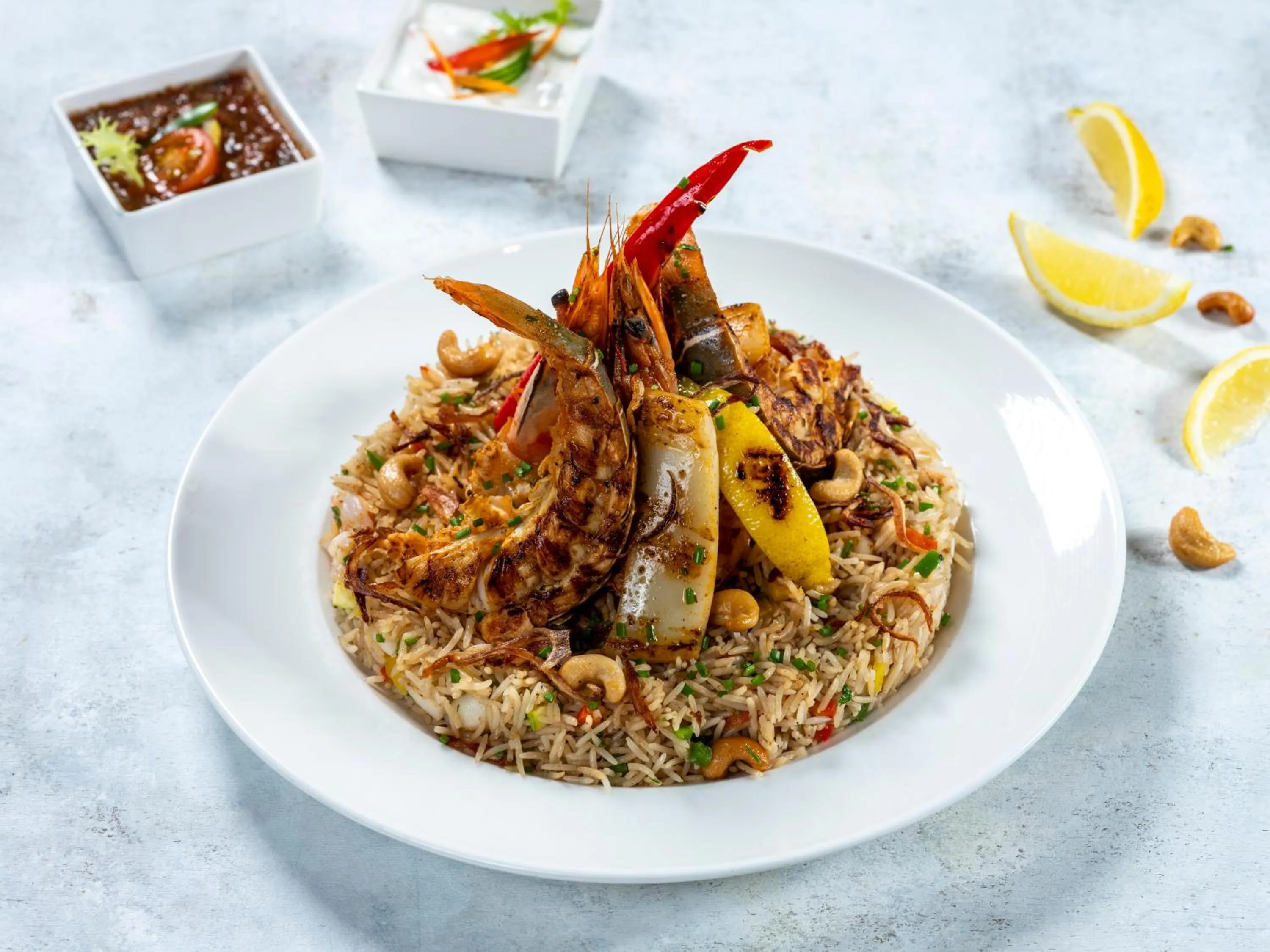 Restaurant/places to eat in Raffles Makkah Palace