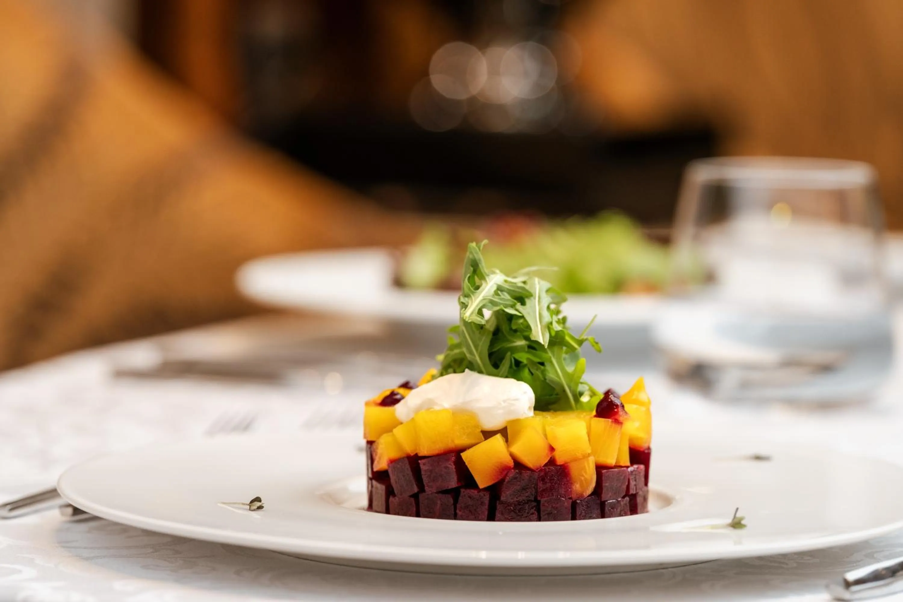 Restaurant/places to eat in Raffles Makkah Palace