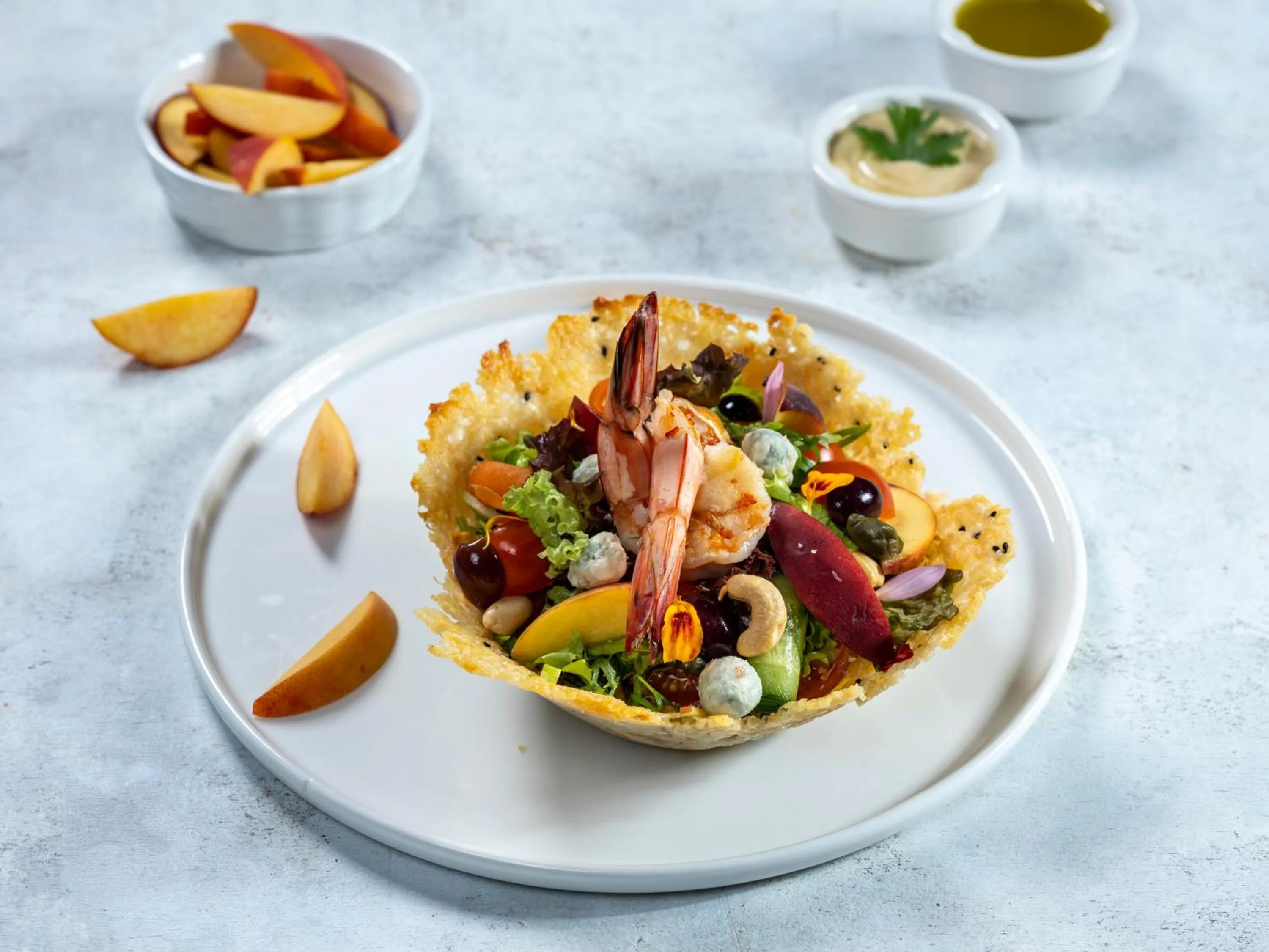 Restaurant/places to eat in Raffles Makkah Palace