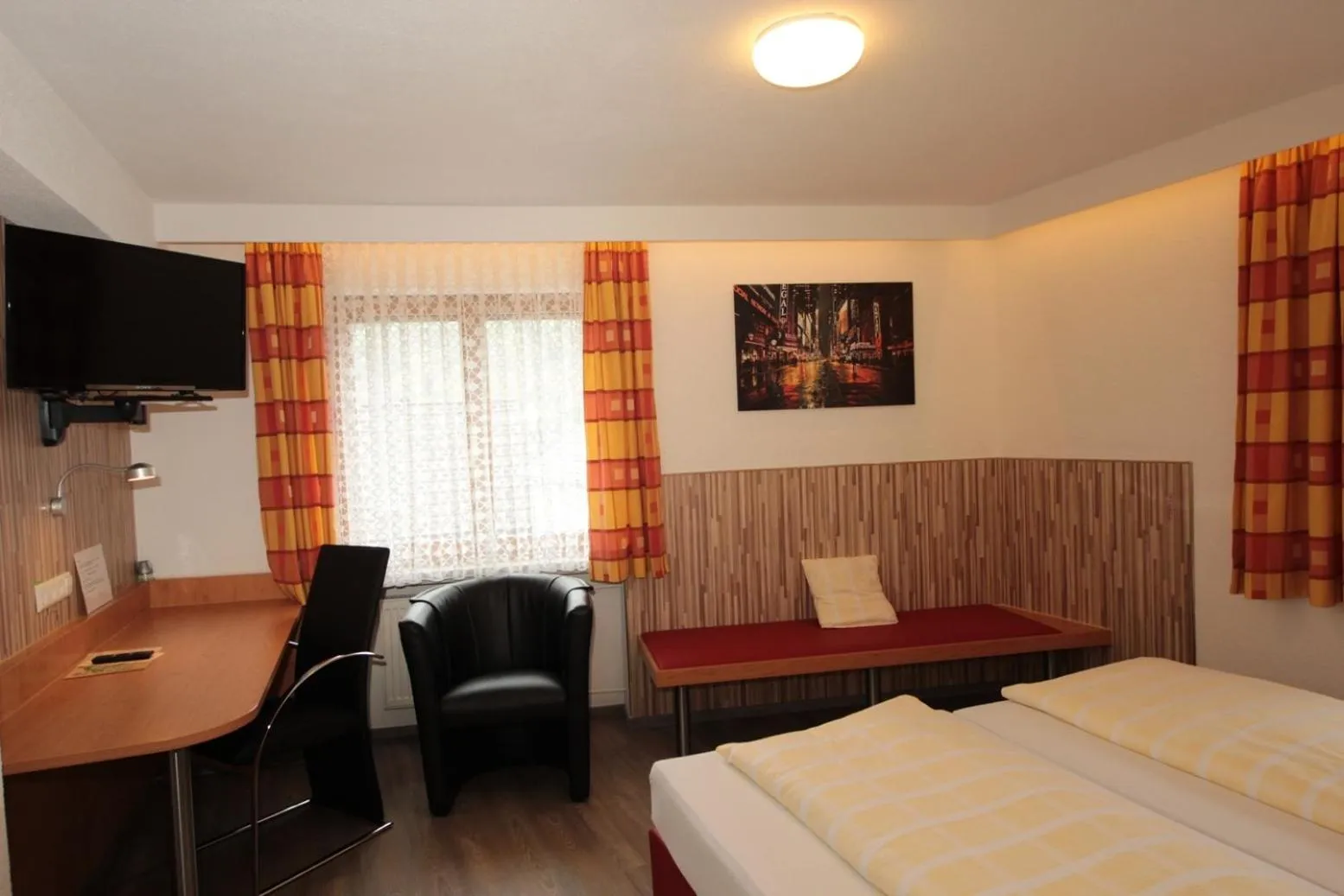 Day, Bed in Hotel Krone Stühlingen - Das Tor zum Südschwarzwald