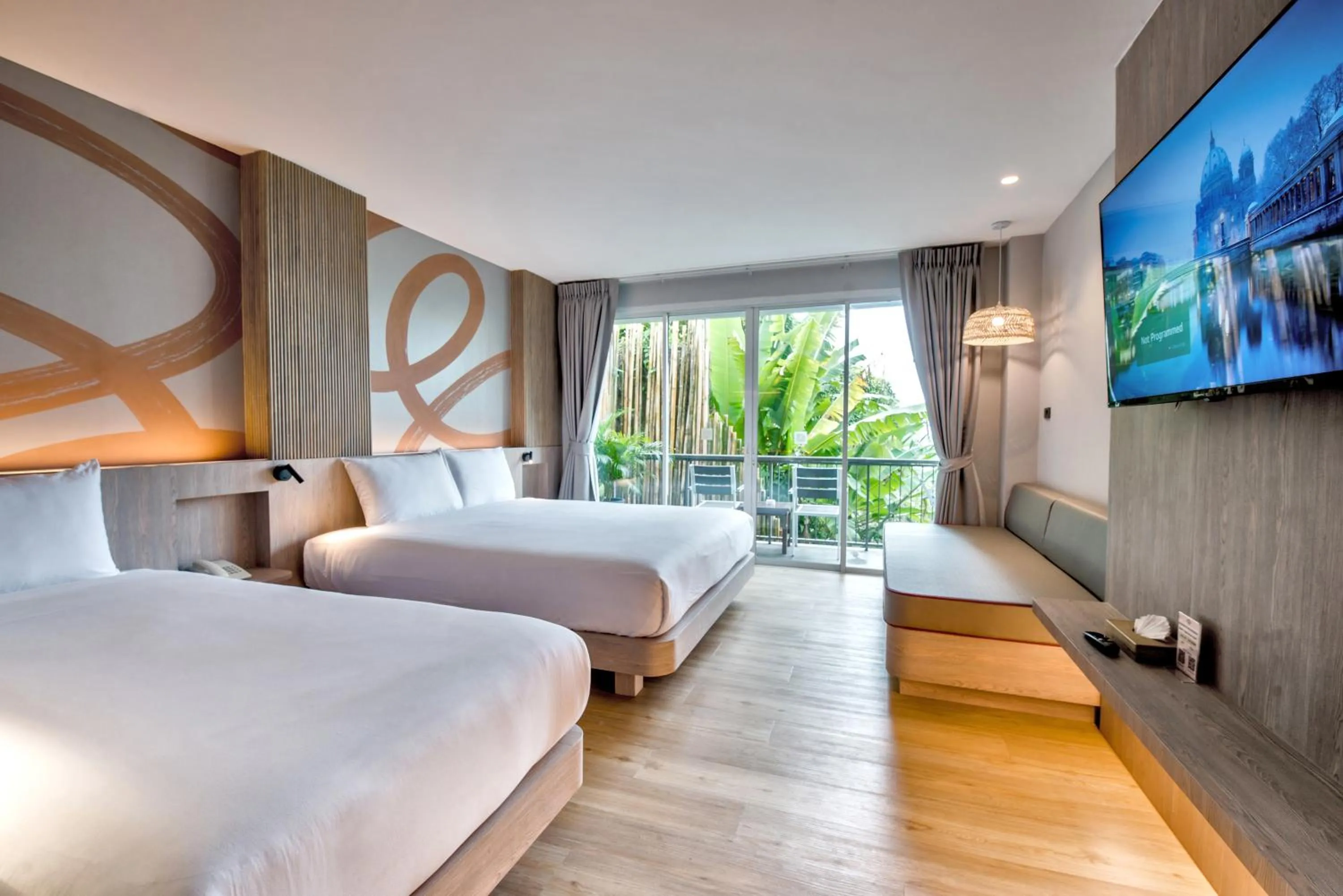 Bedroom, Bed in Baan Karon Resort