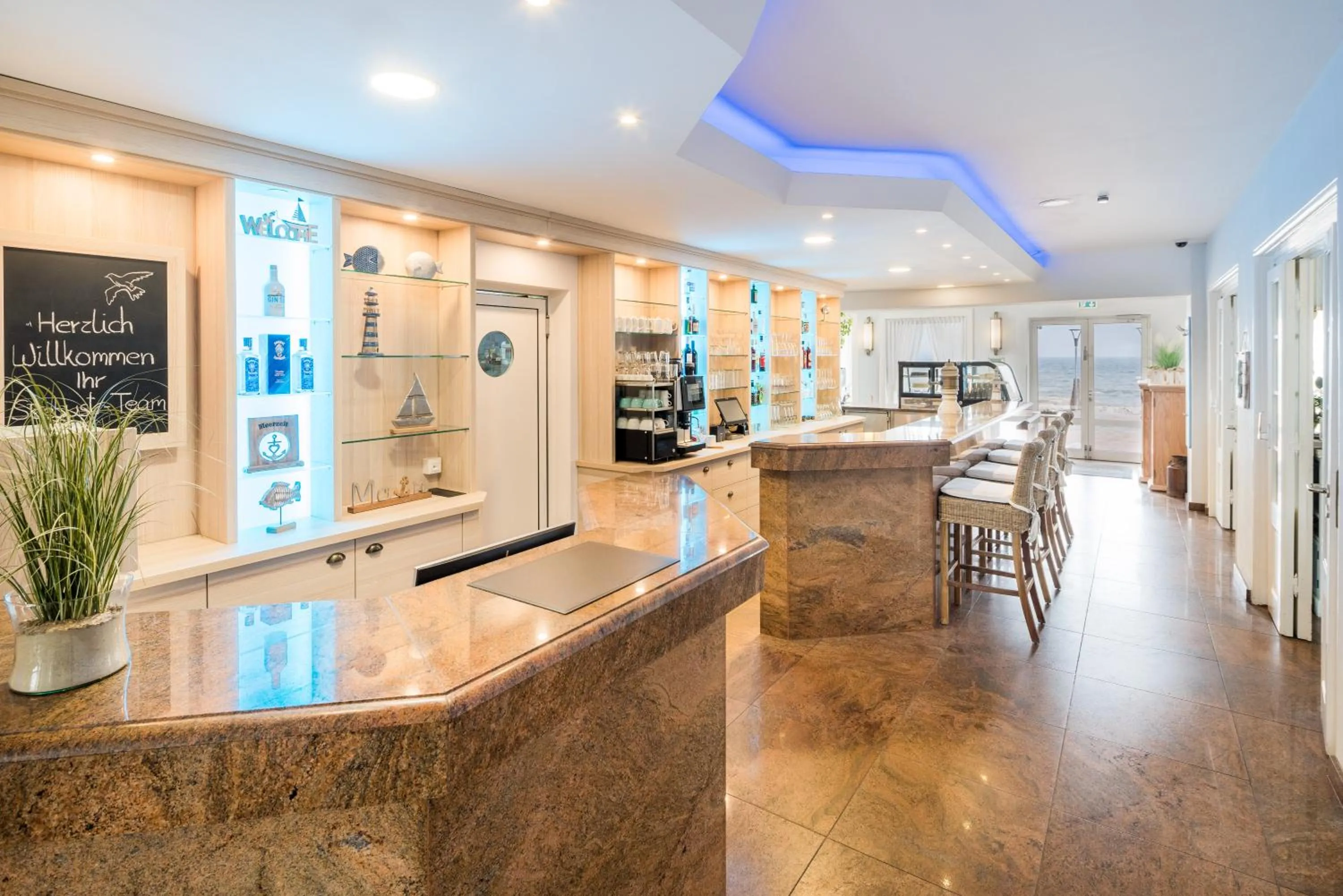 Restaurant/places to eat in Hotel Seelust