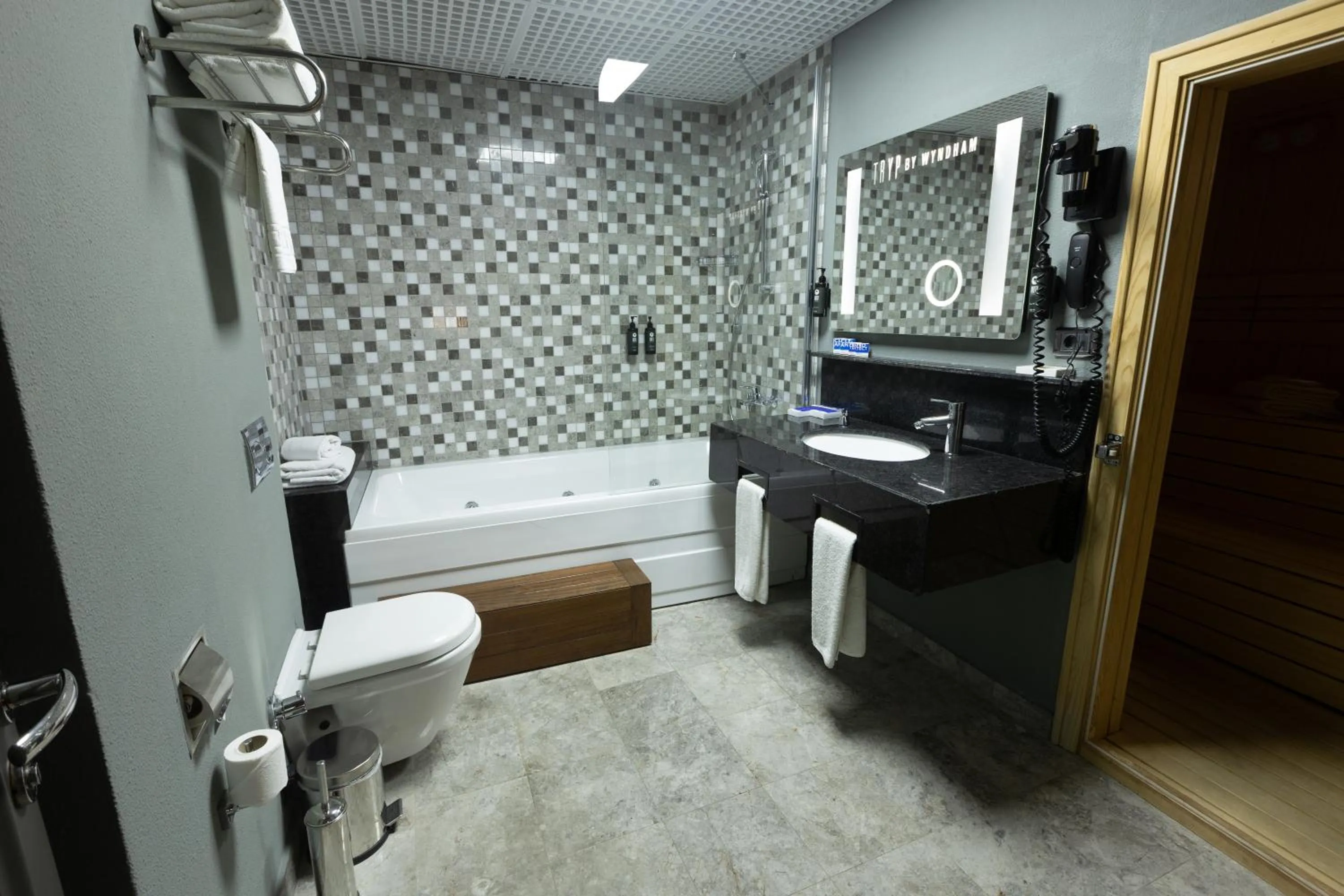 Toilet in Tryp By Wyndham Istanbul Sancaktepe