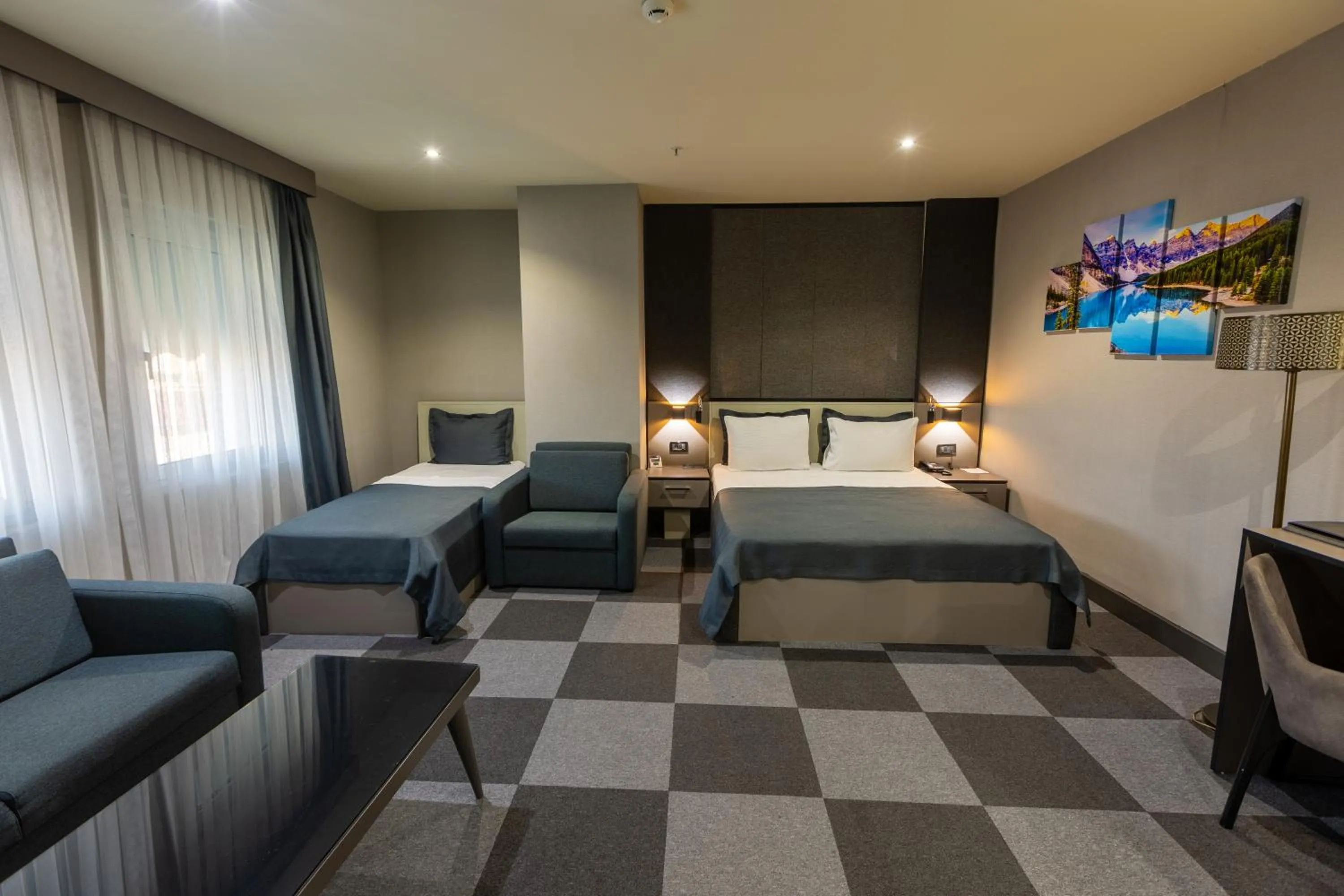 Photo of the whole room, Bed in Tryp By Wyndham Istanbul Sancaktepe