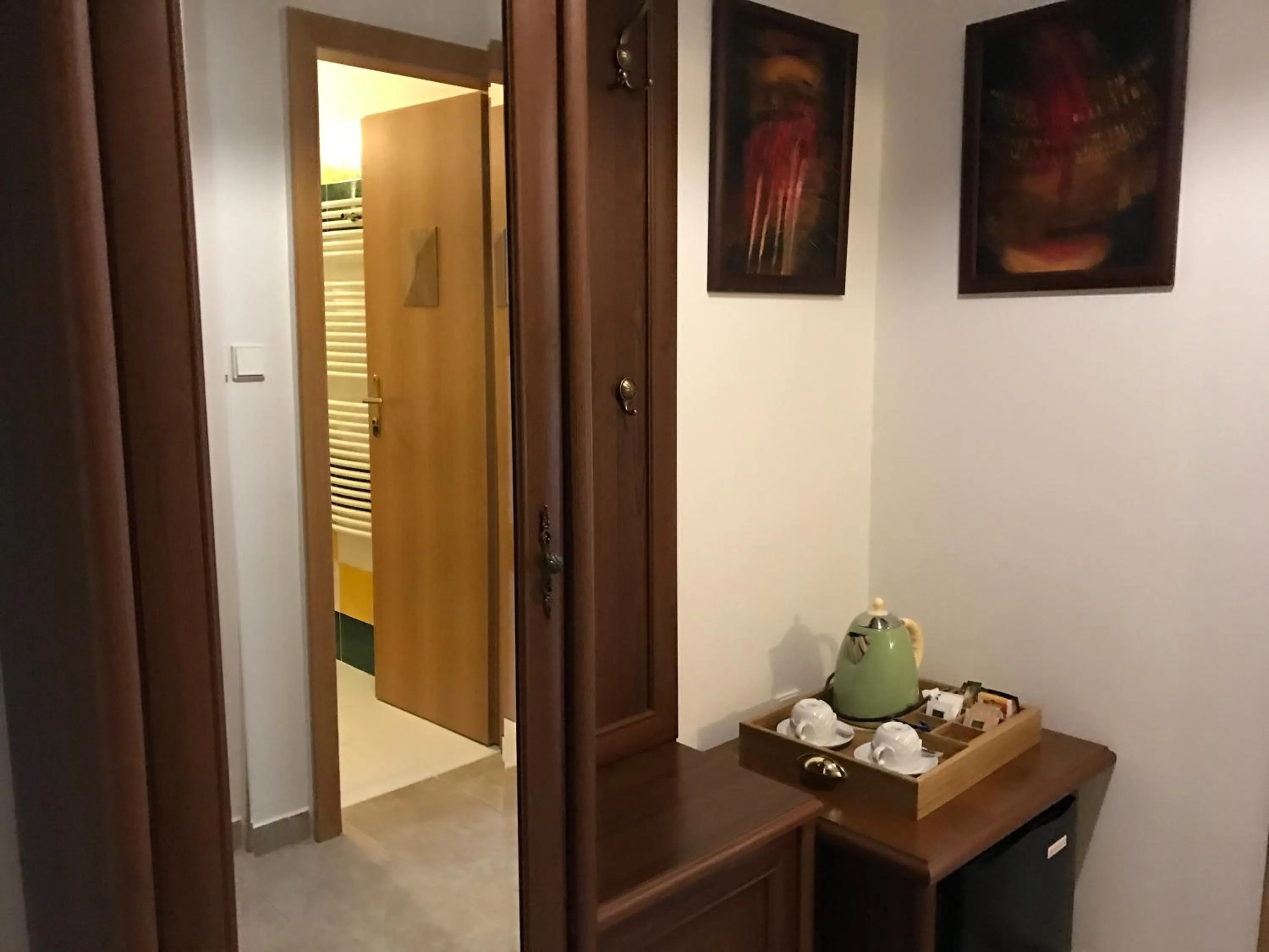 Coffee/tea facilities in Antik Hotel Sofia