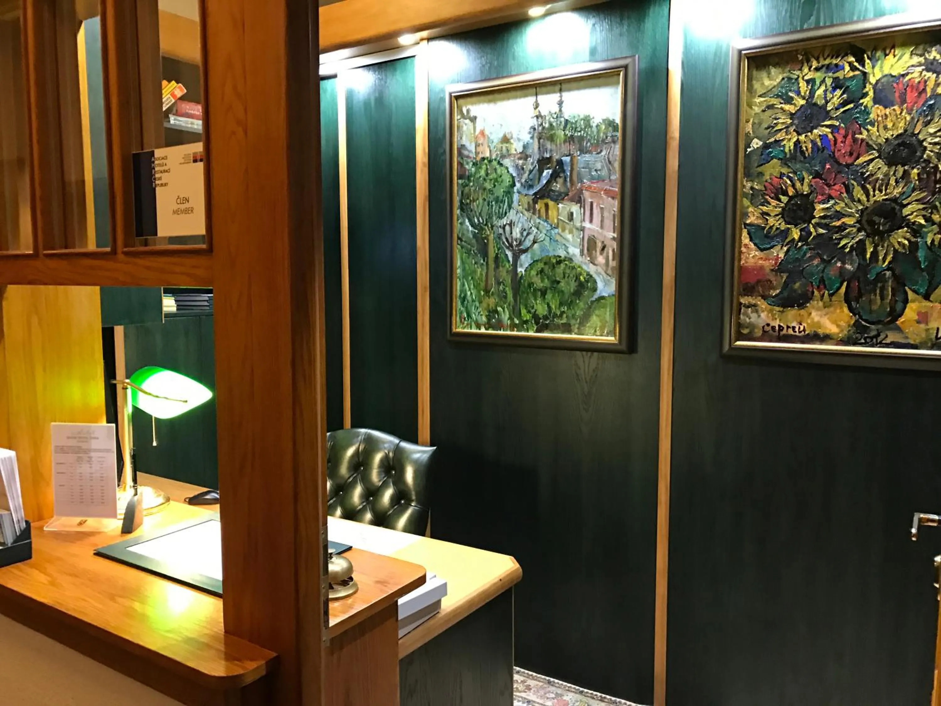 Lobby or reception in Antik Hotel Sofia