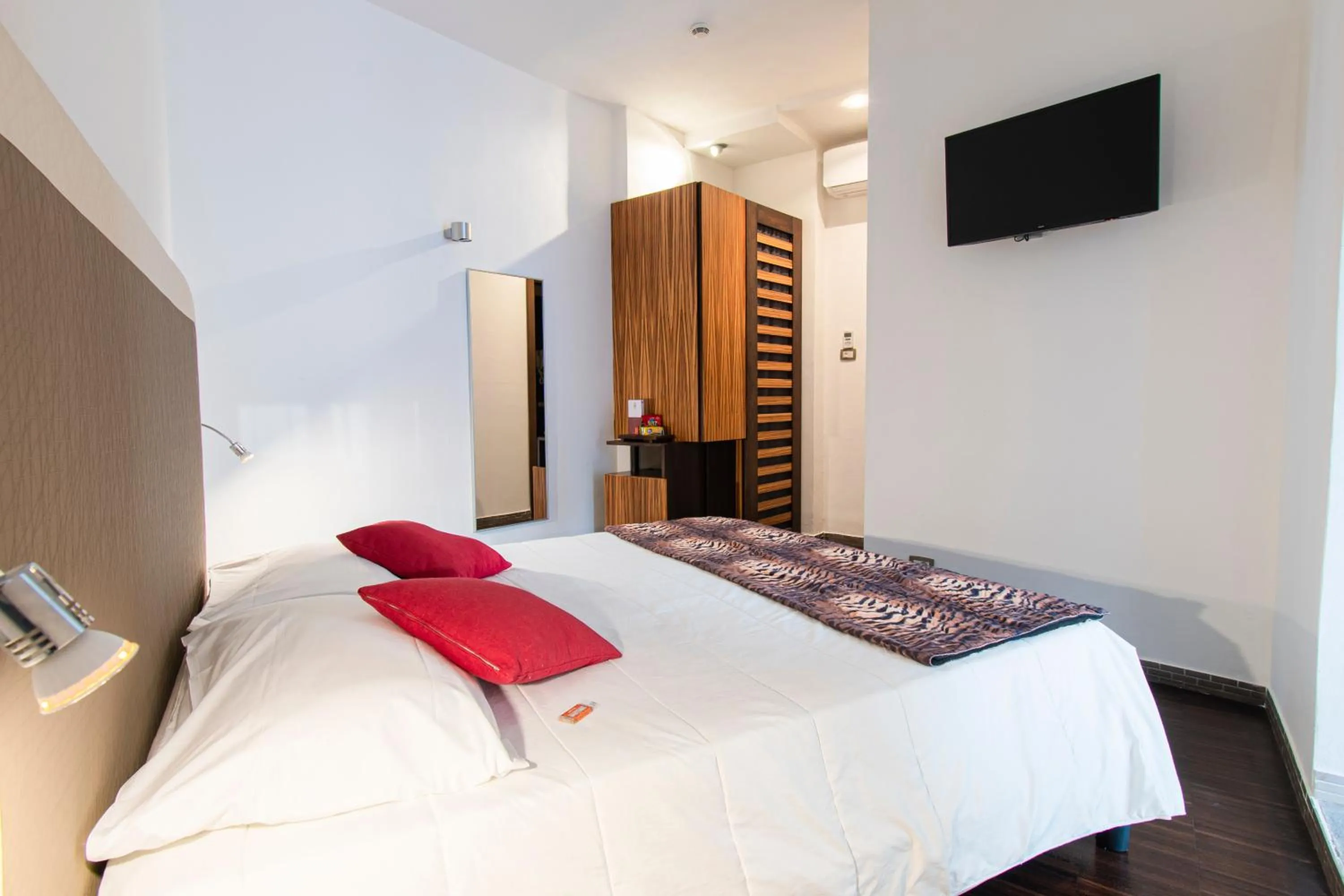 Bed in Marina 10 Design Hotel & SPA