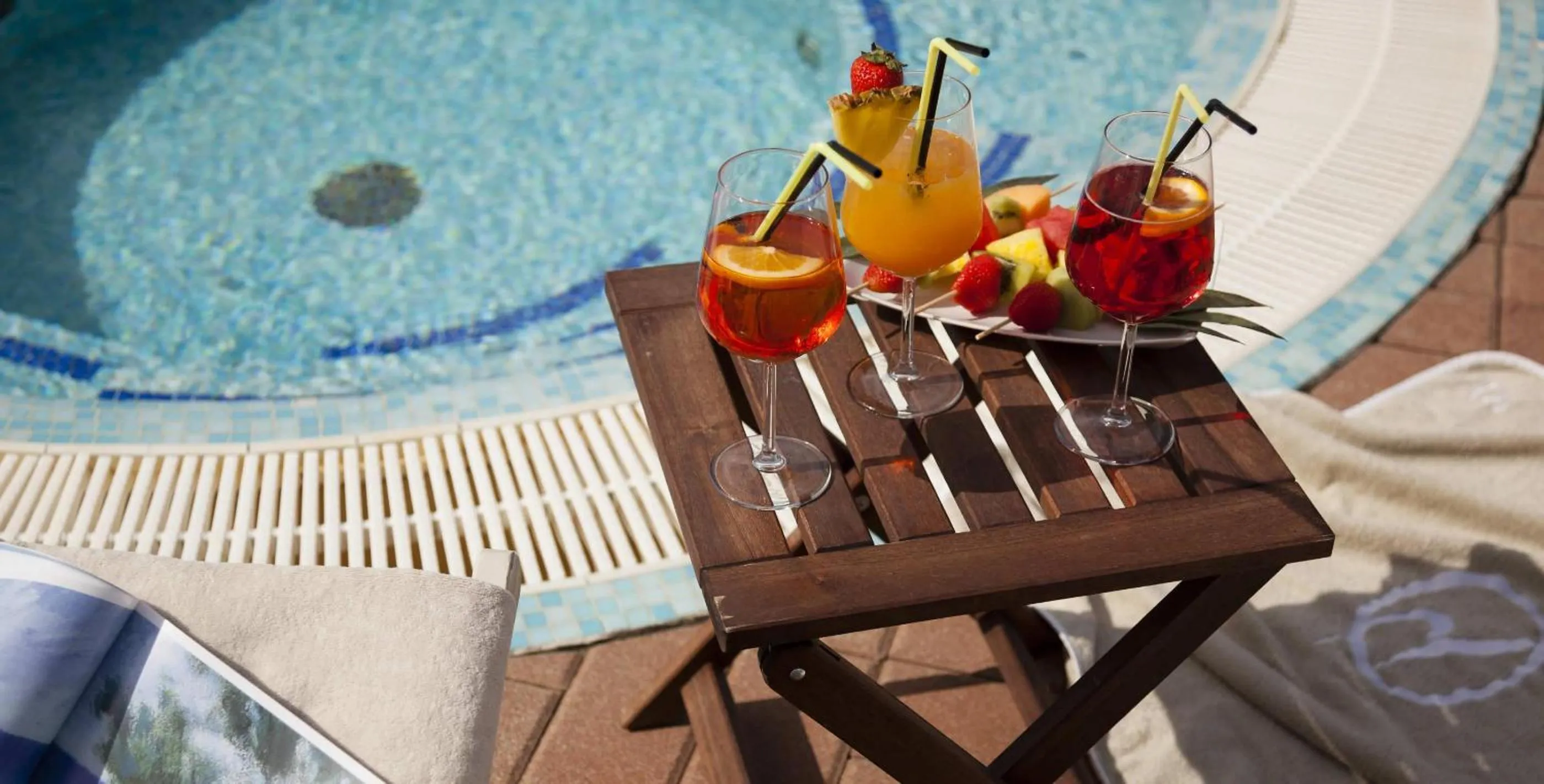 Lounge or bar in Marina 10 Design Hotel & SPA