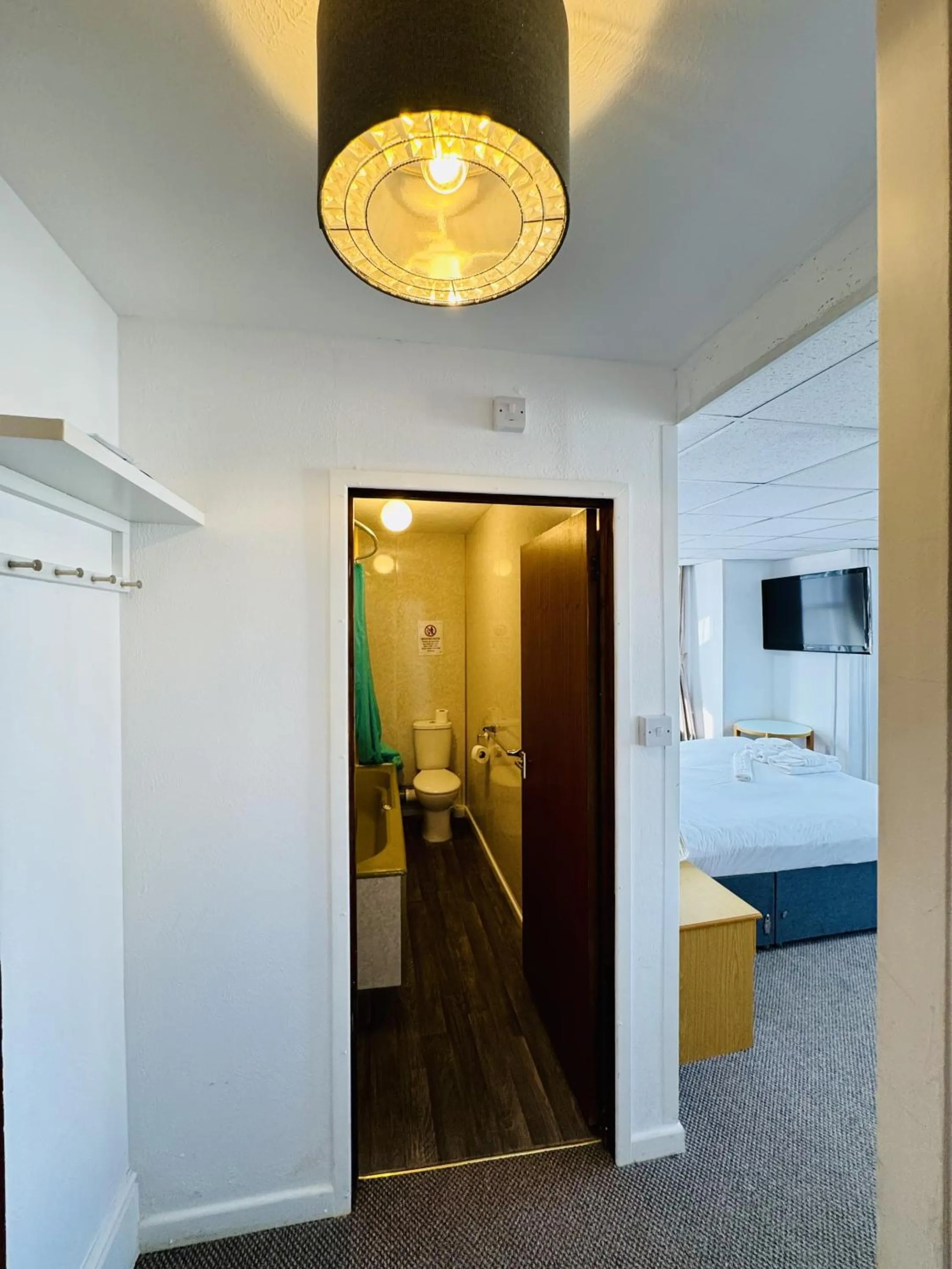 Bedroom, Bed in Carlton Court Hotel Eastbourne