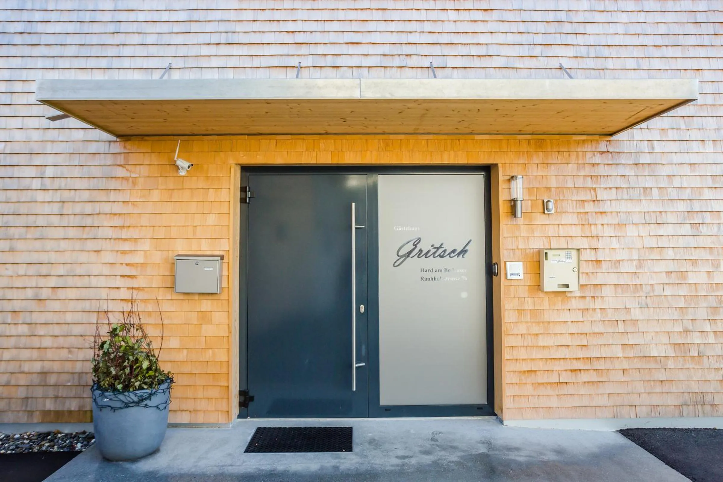 Facade/entrance in Gästehaus Gritsch