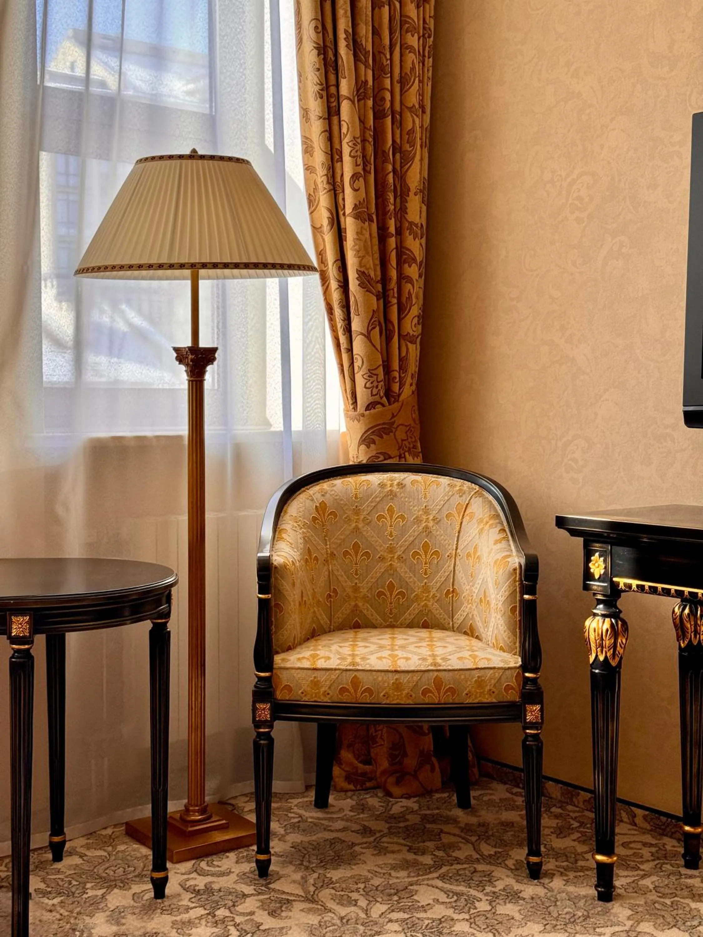 TV and multimedia in Axelhof Boutique Hotel