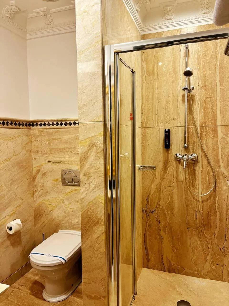 Shower in Axelhof Boutique Hotel
