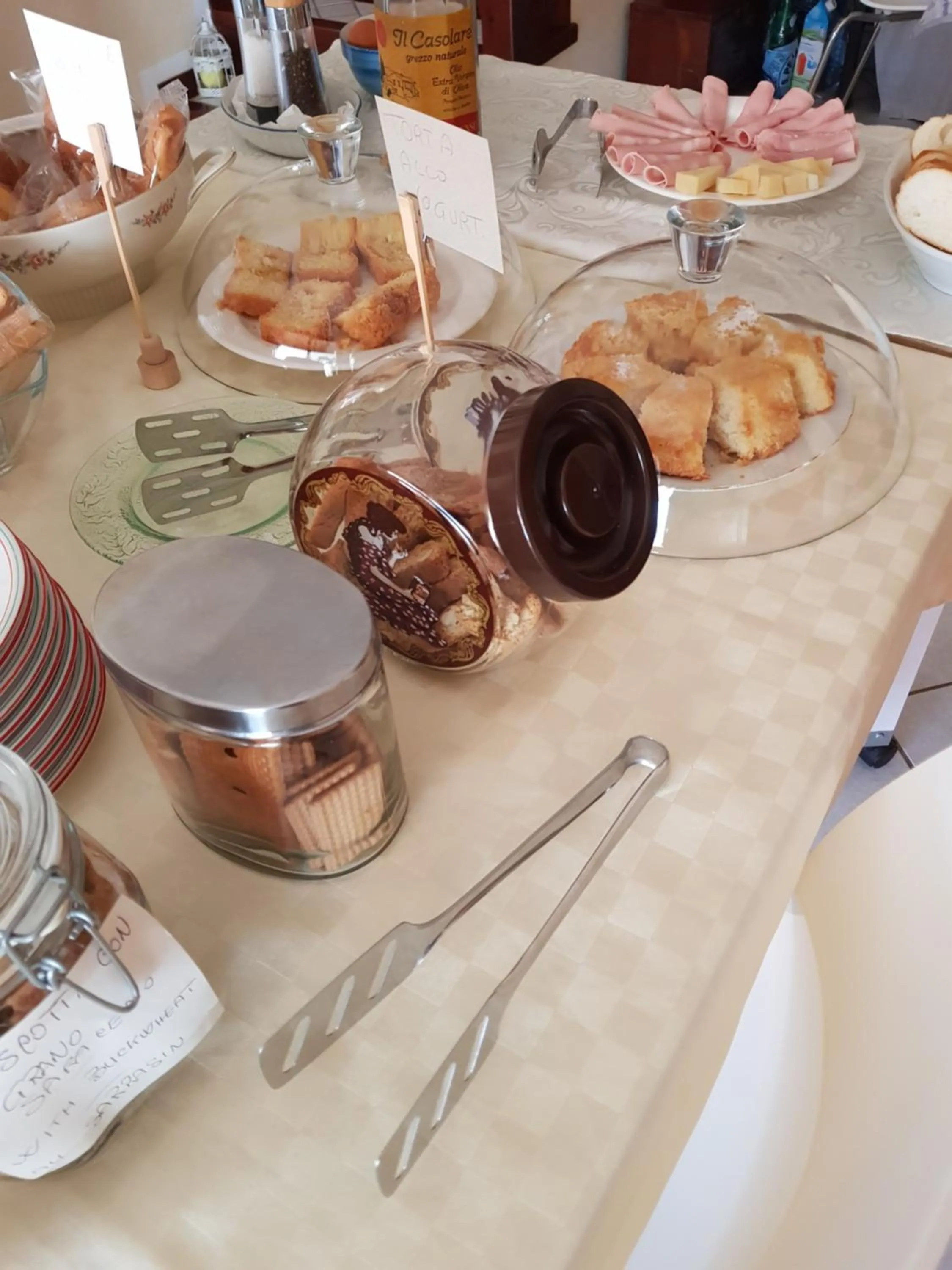 Breakfast in B&B A CASA DI MONICA