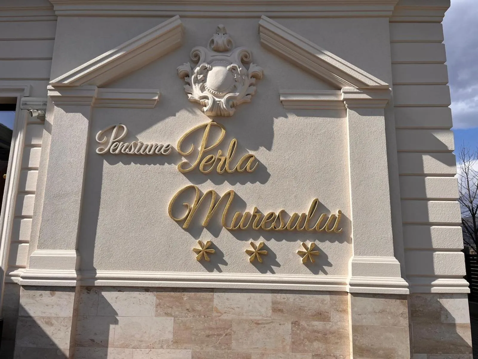 Property logo or sign in Perla Muresului