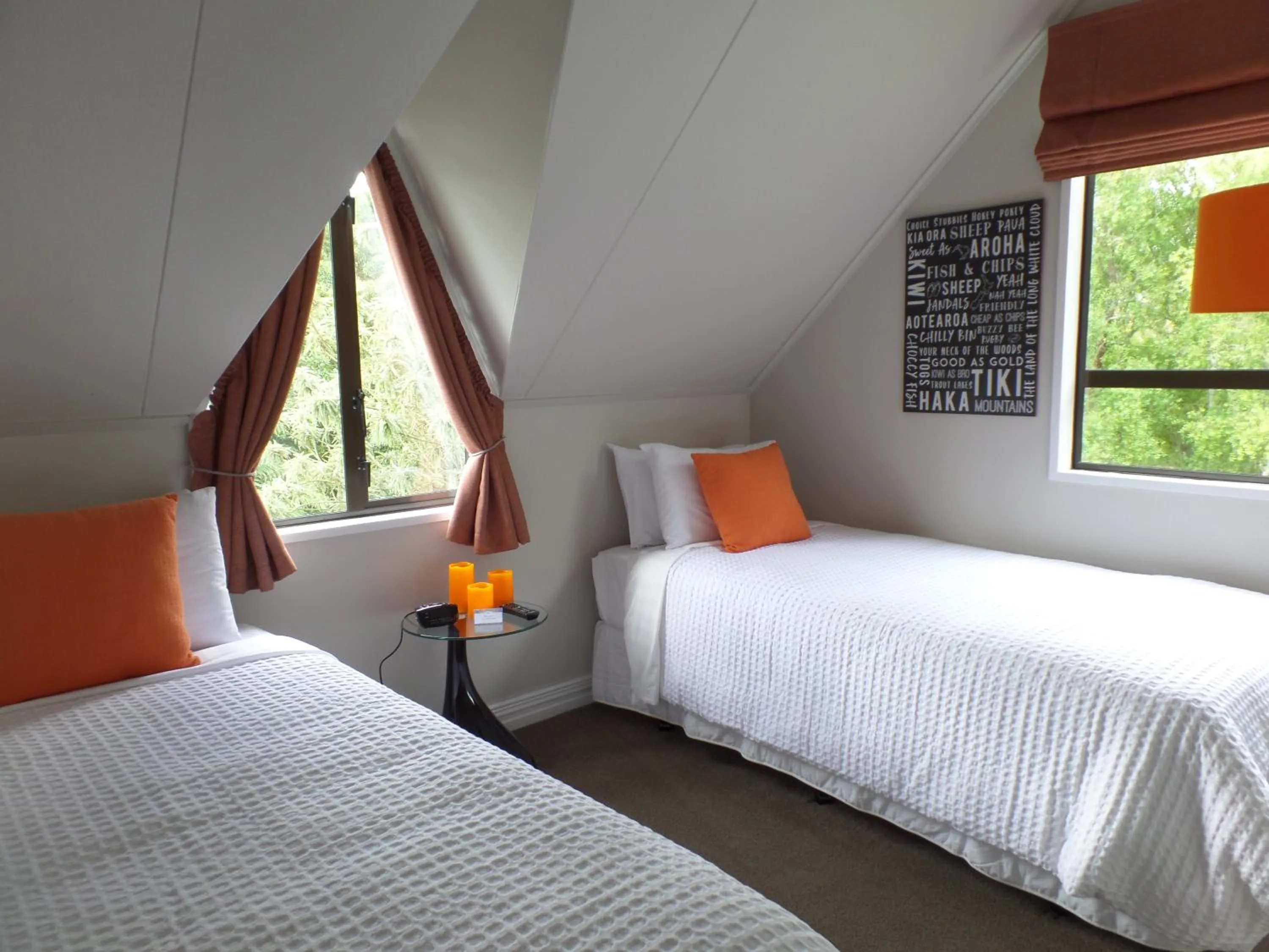 Bedroom, Bed in Riverstone House