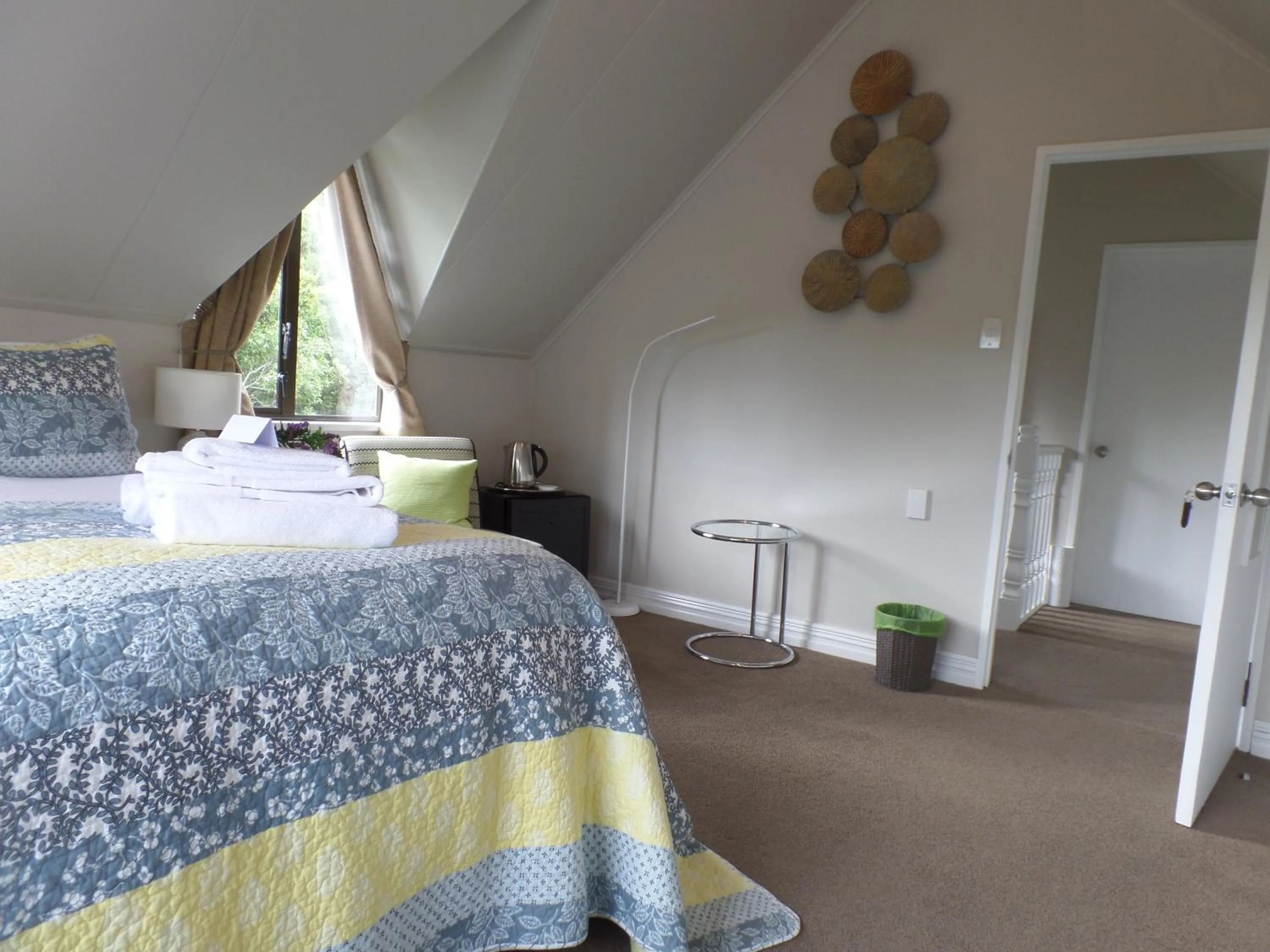 Bedroom, Bed in Riverstone House