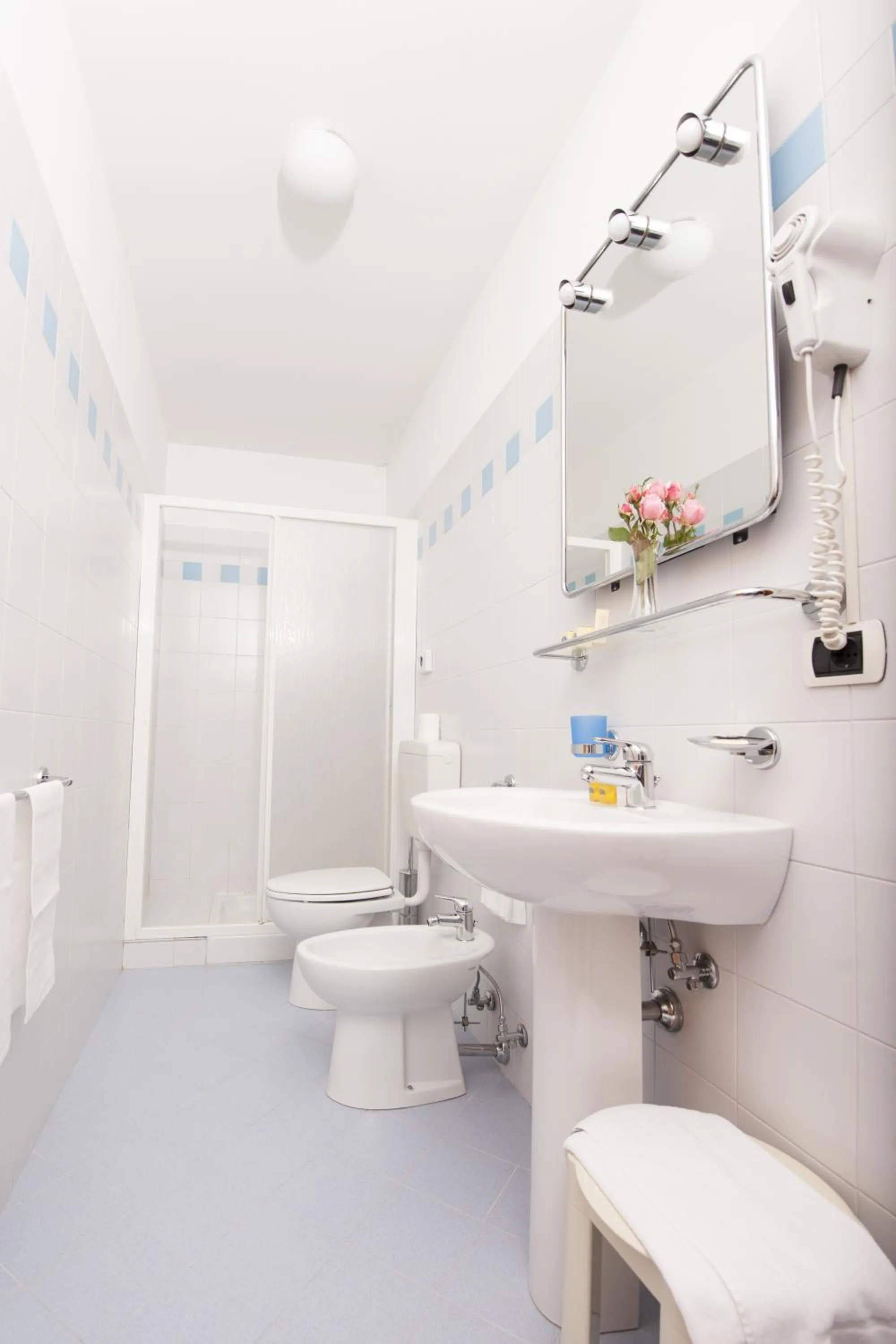 Bathroom in Hotel Naonis