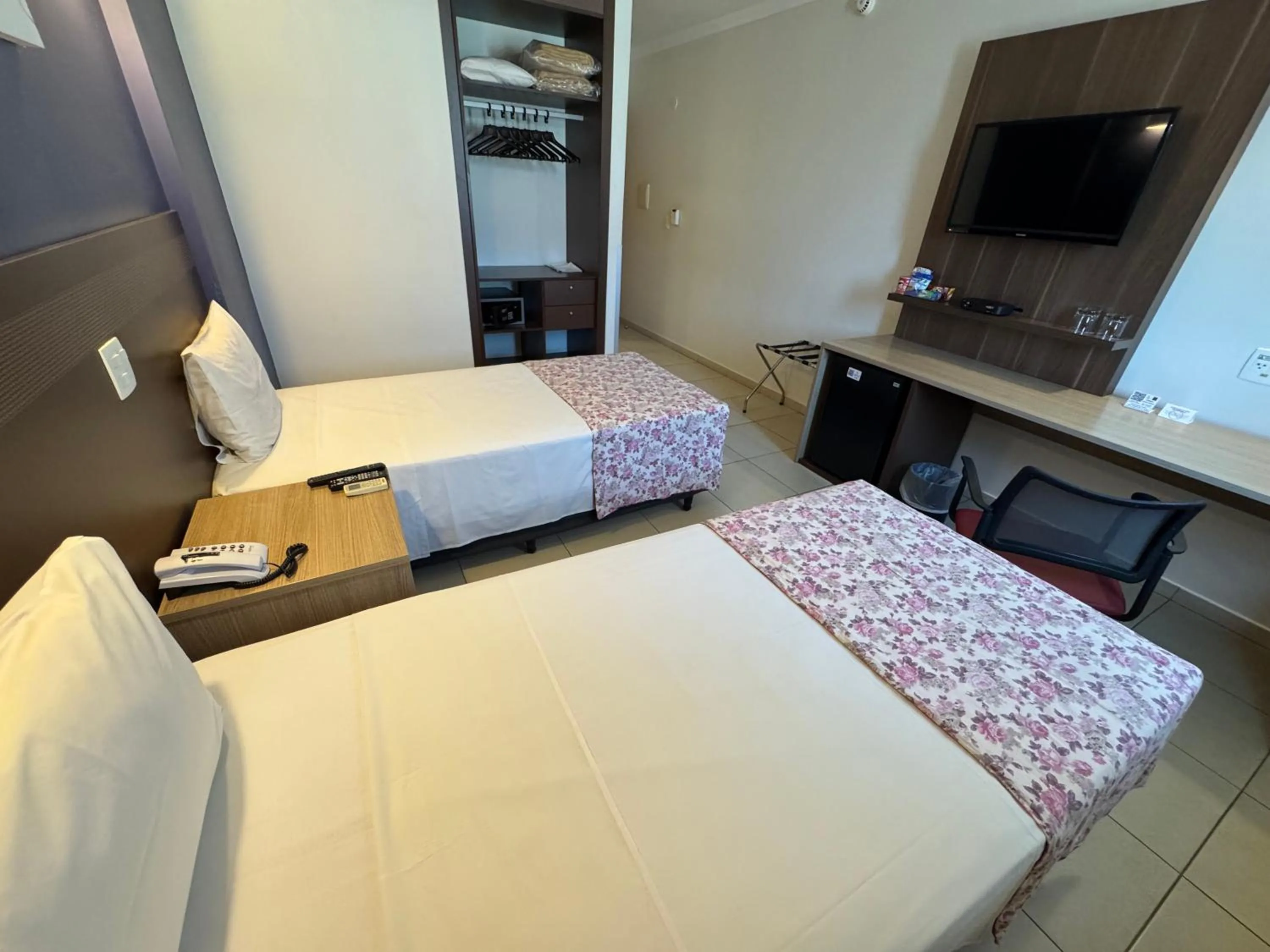 Photo of the whole room, Bed in Comfort Hotel Araraquara