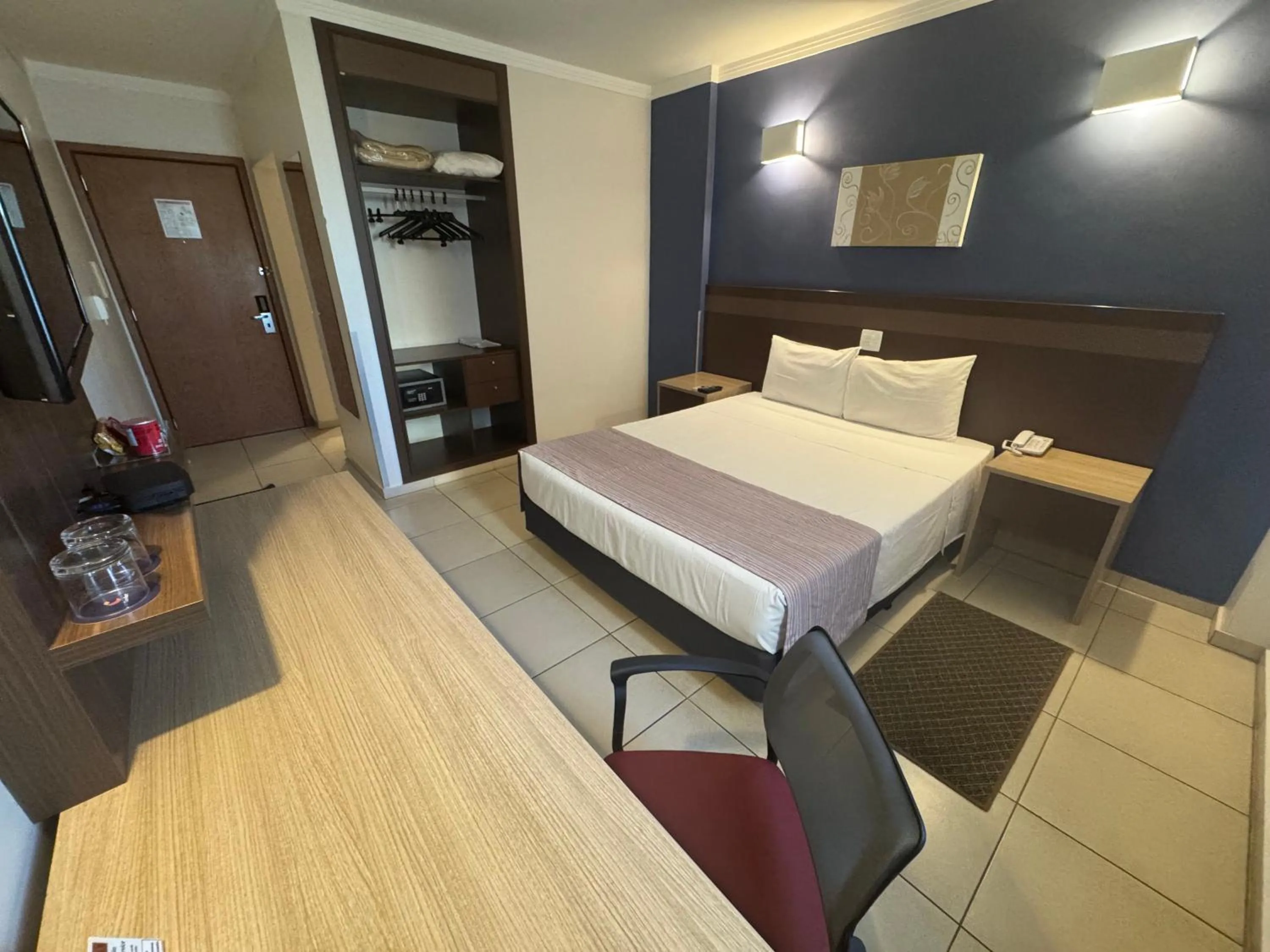 Photo of the whole room, Bed in Comfort Hotel Araraquara