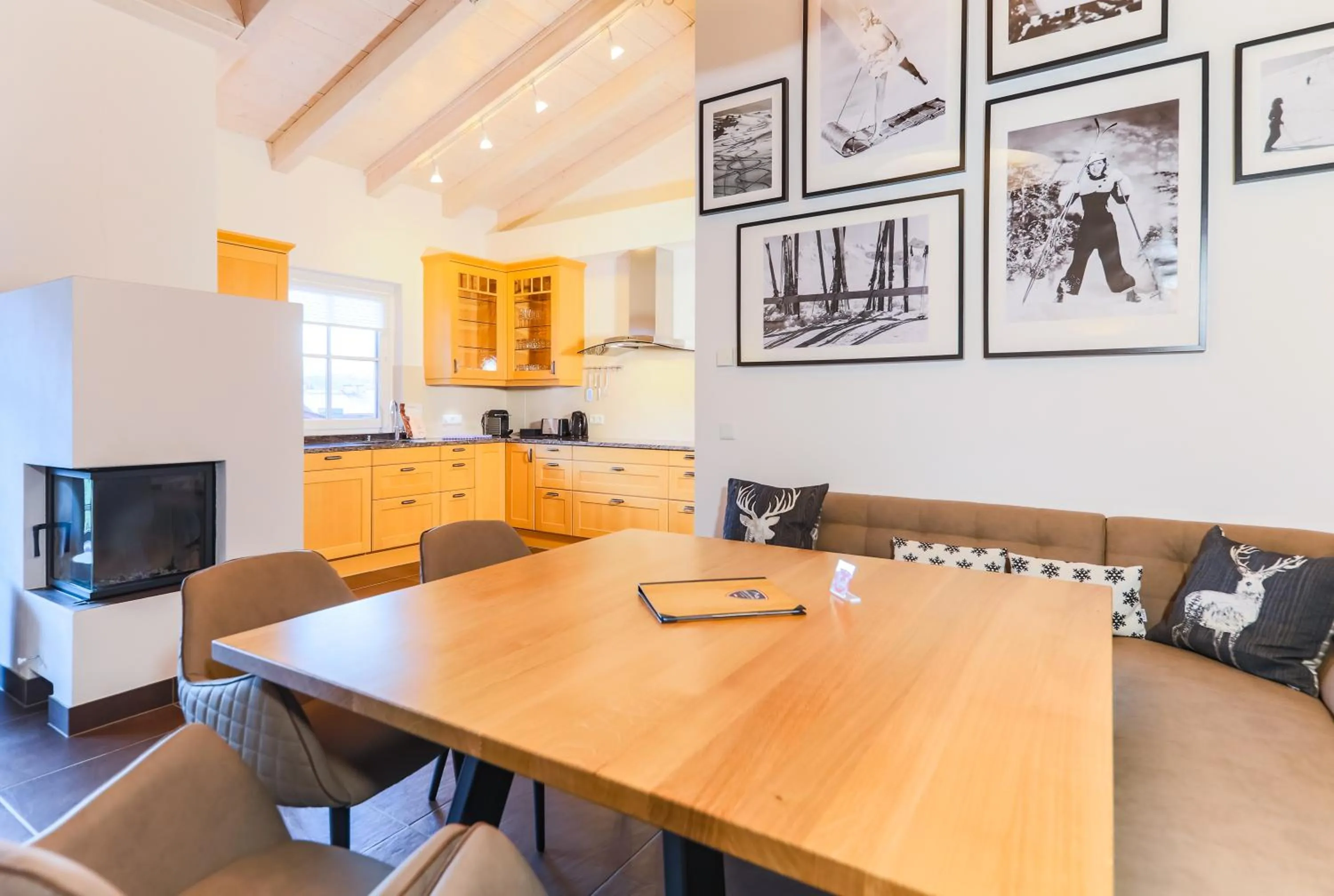 Coffee/tea facilities in AvenidA Mountain Resort by Alpin Rentals