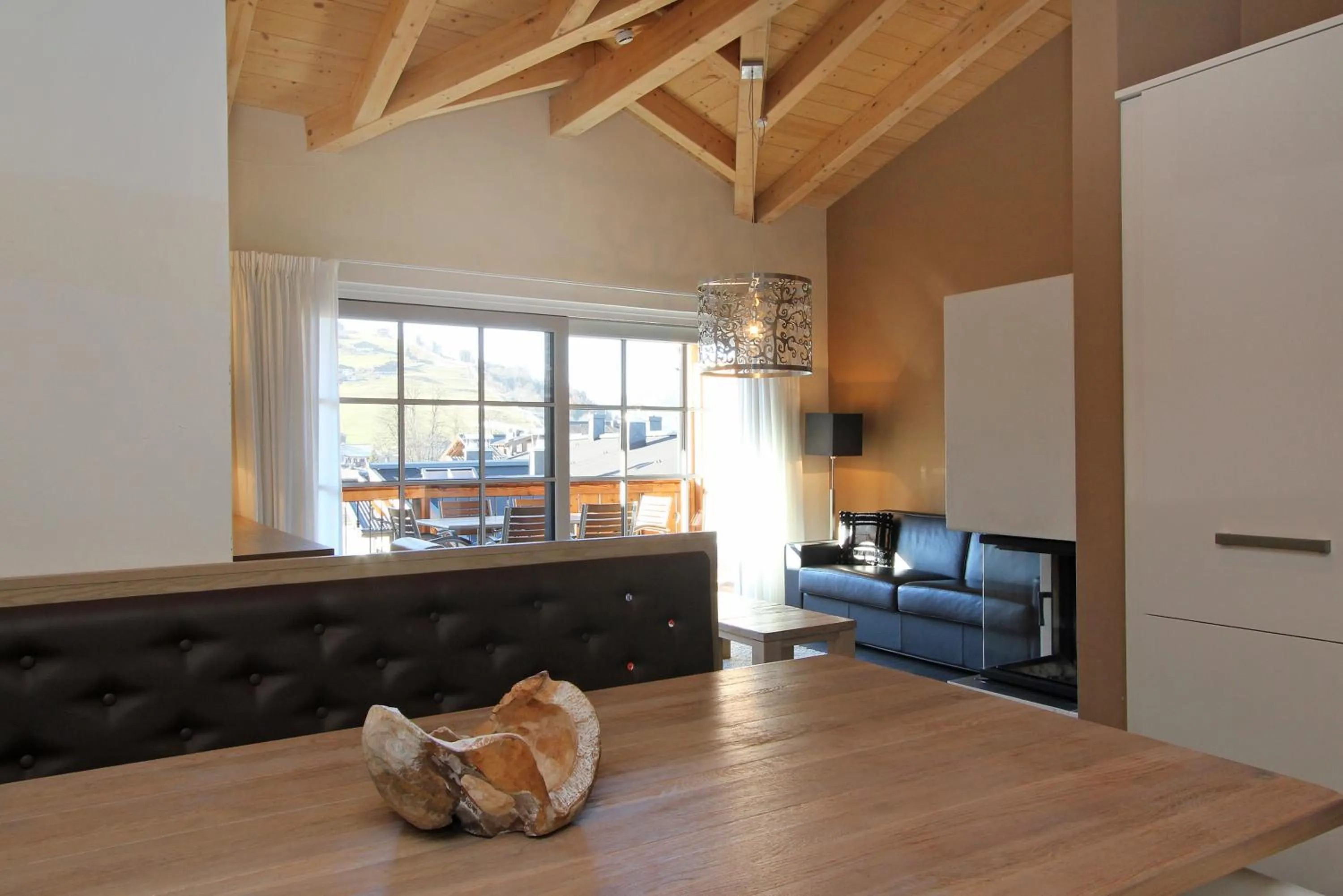 TV and multimedia in AvenidA Mountain Resort by Alpin Rentals