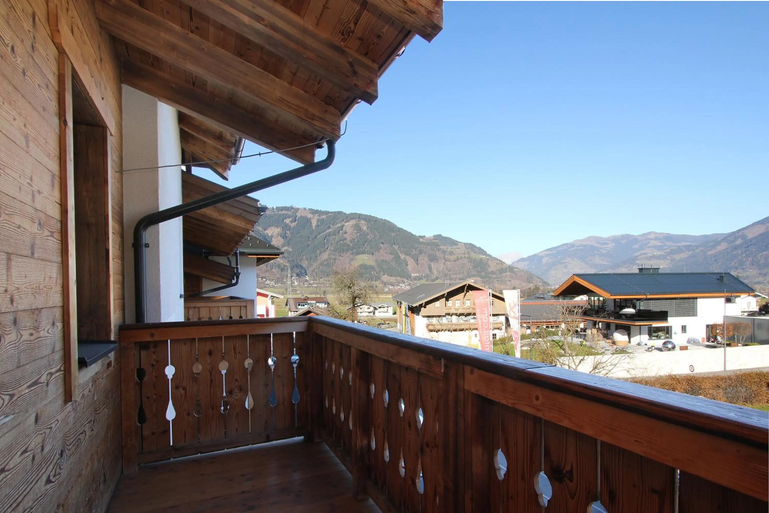Balcony/Terrace in AvenidA Mountain Resort by Alpin Rentals