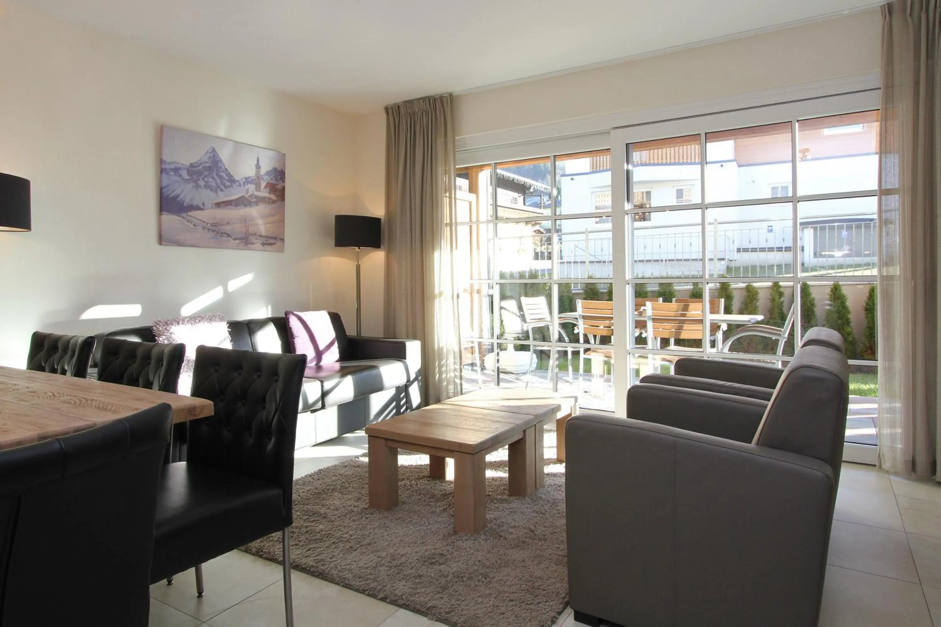 Balcony/Terrace in AvenidA Mountain Resort by Alpin Rentals