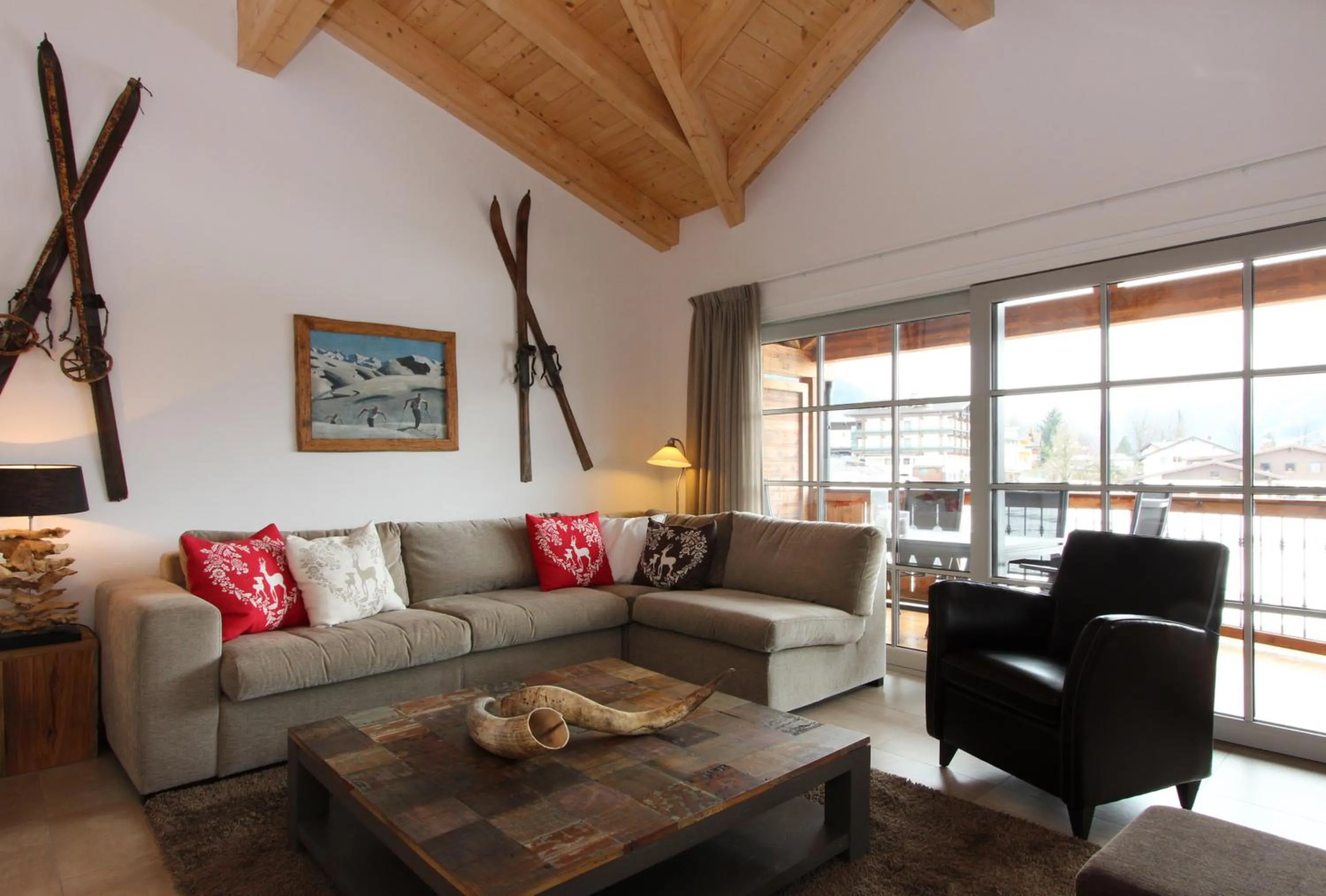 Balcony/Terrace in AvenidA Mountain Resort by Alpin Rentals