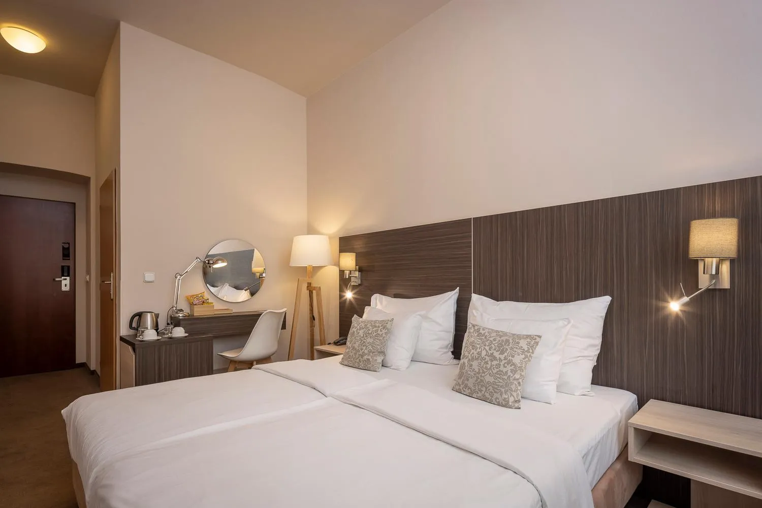 Bed in Pytloun Kampa Garden Hotel Prague