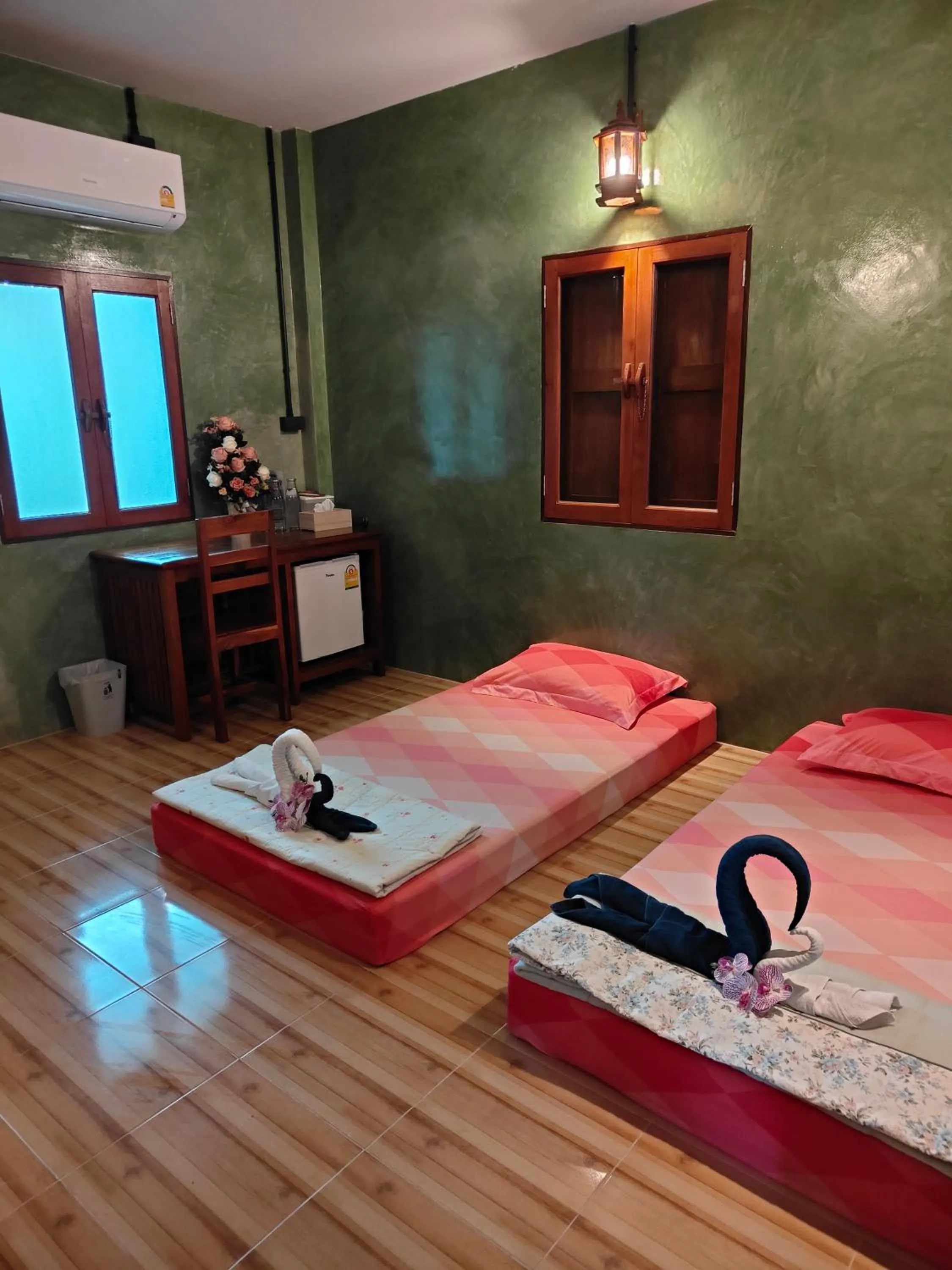 Photo of the whole room, Bed in Smilingface guesthouse