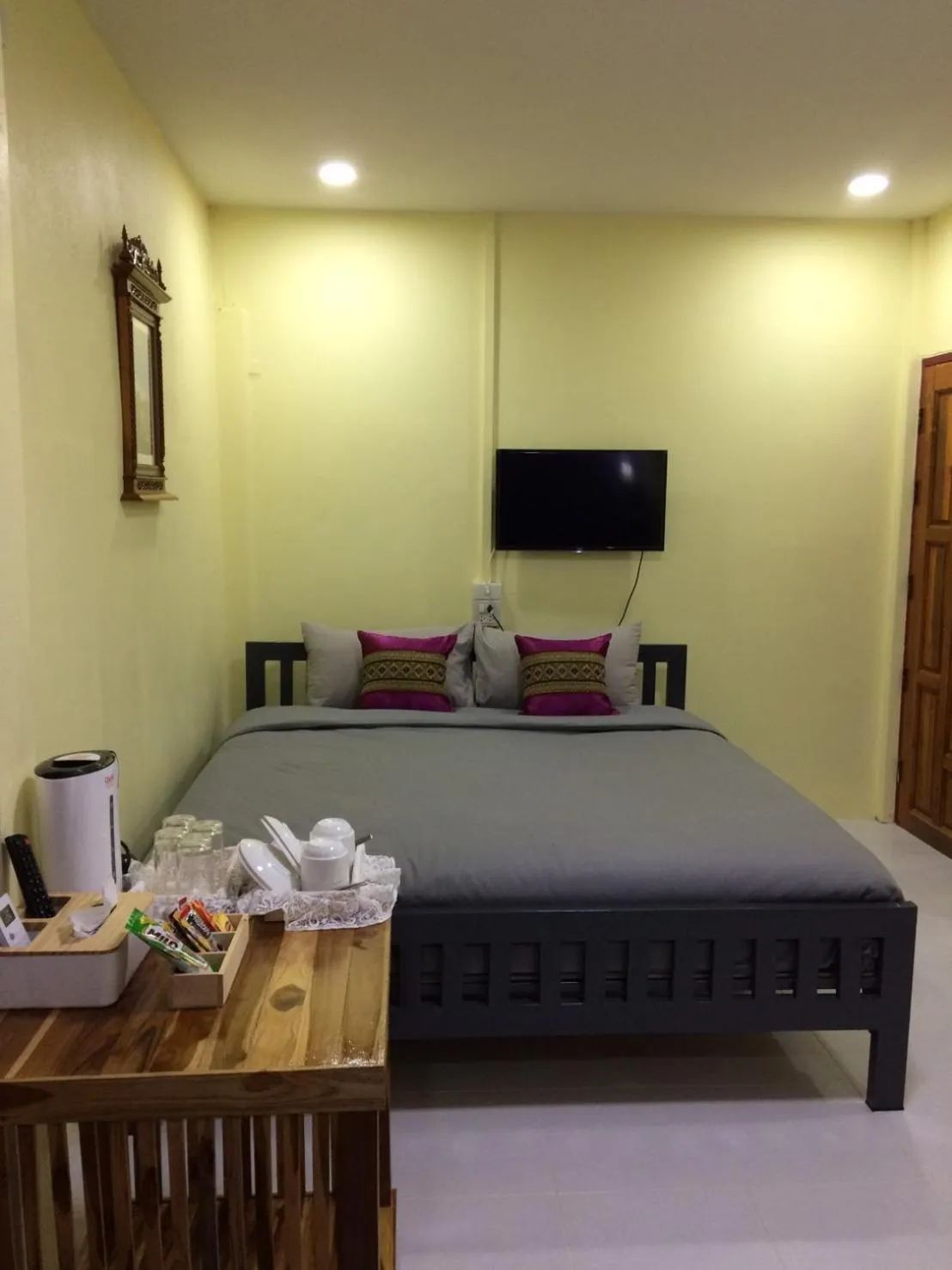 Photo of the whole room, Bed in Smilingface guesthouse