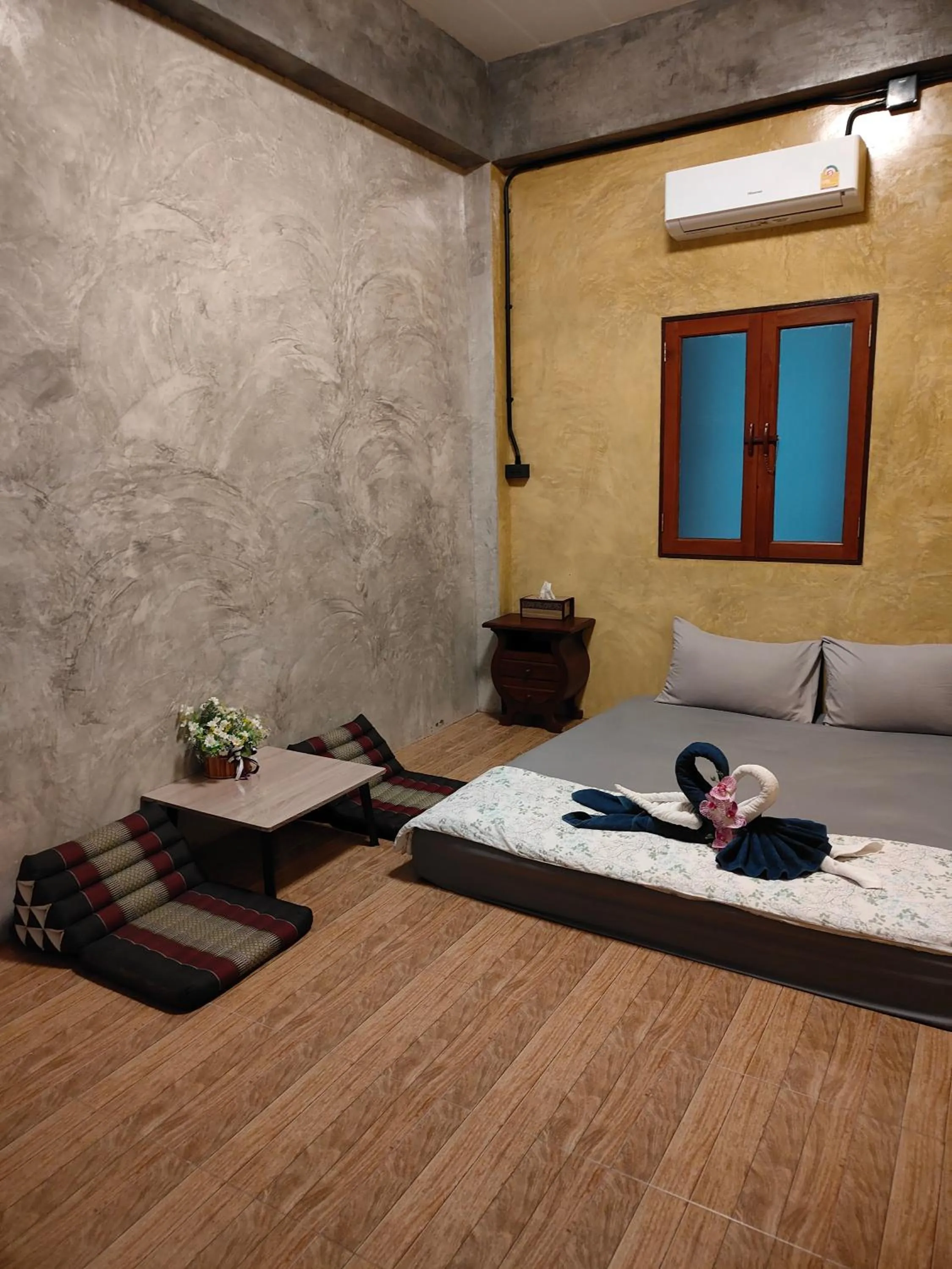 Photo of the whole room, Bed in Smilingface guesthouse