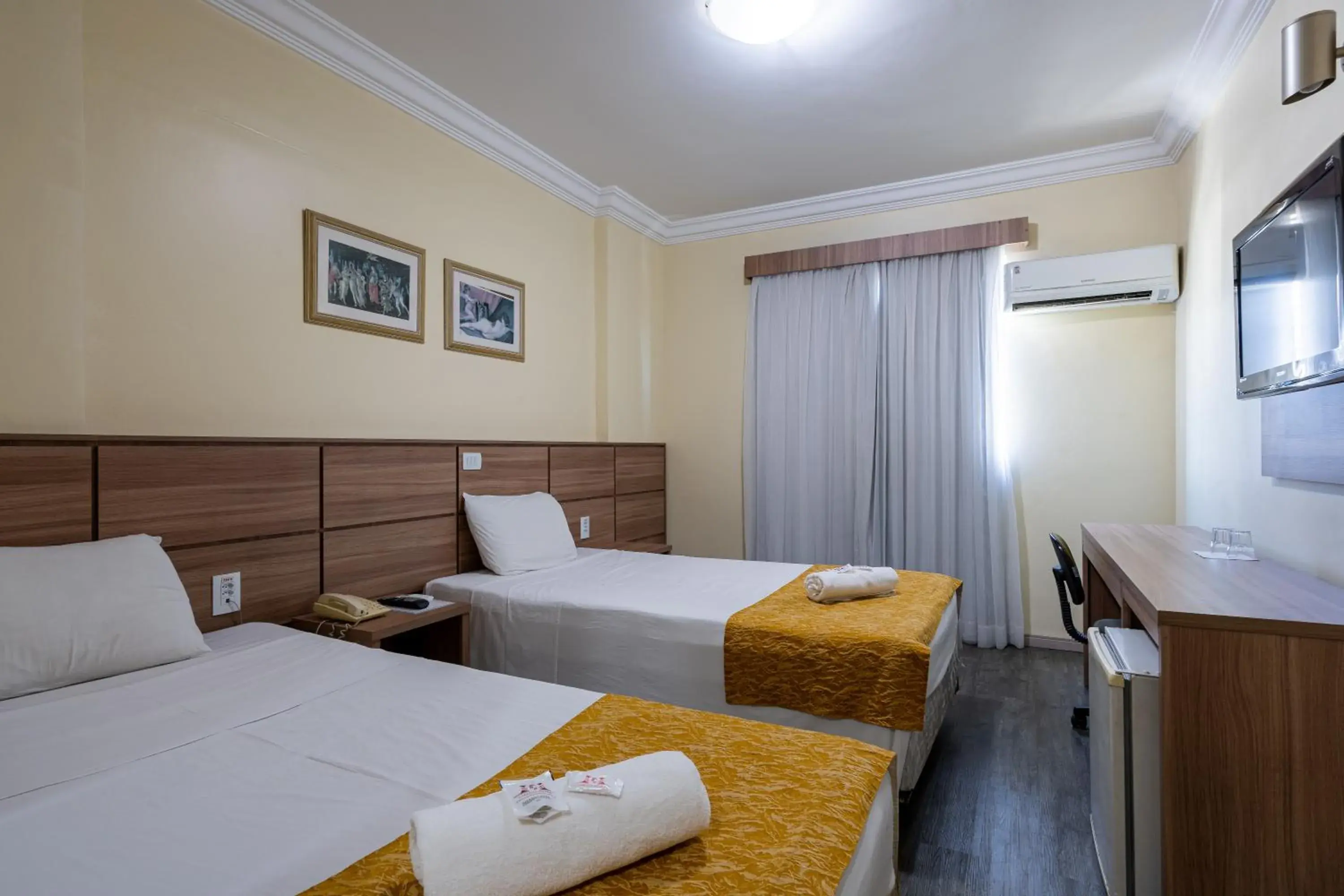Superior Twin Room - single occupancy in Carlton Plaza São José dos Campos Superior Twin Room - single occupancy in Carlton Plaza São José dos Campos